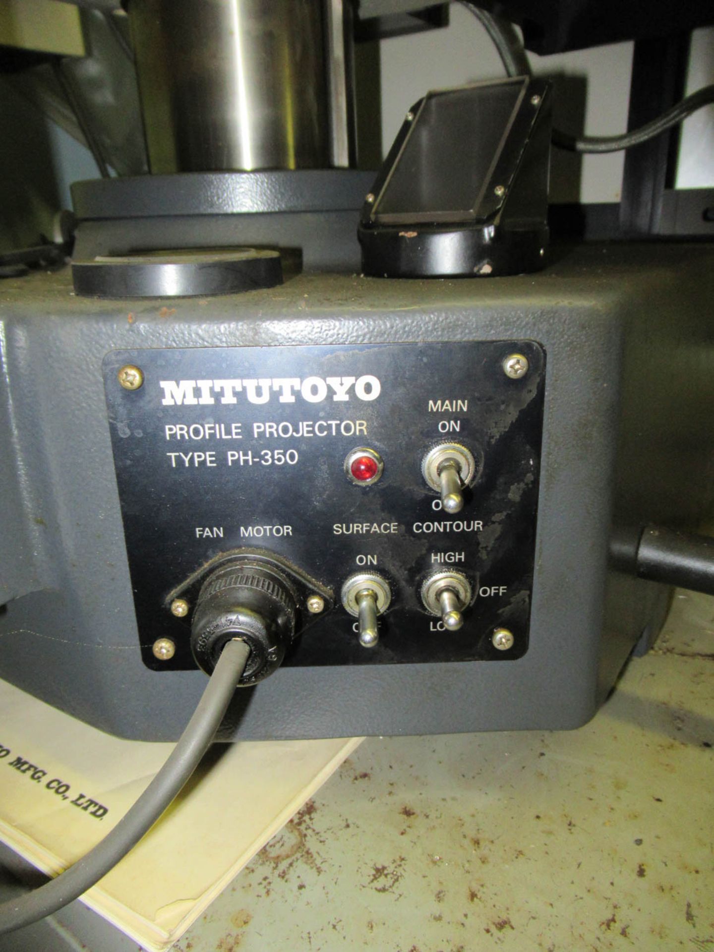 13" MITUTOYO PH-350 COMPARATOR, SURFACE ILLUMINATION, 5-7/8" X 15-3/4" TABLE, MITUTOYO 2-AXIS - Image 6 of 6