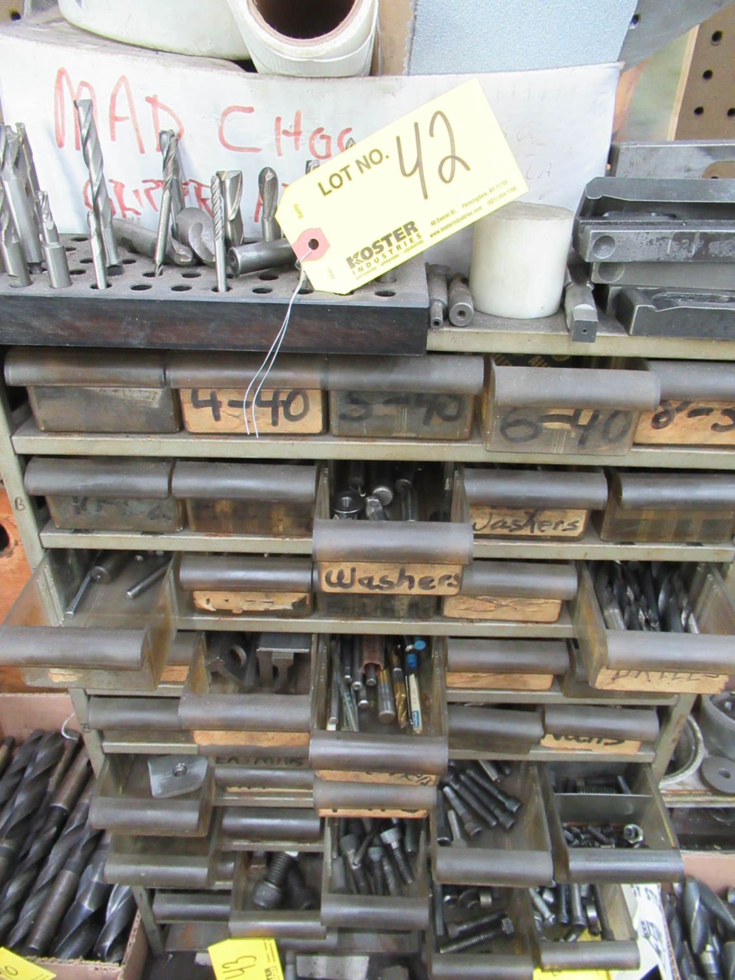 CABINET WITH PLASTIC DRAWERS, ASSORTED WASHERS, BOLTS, REAMERS, ETC.