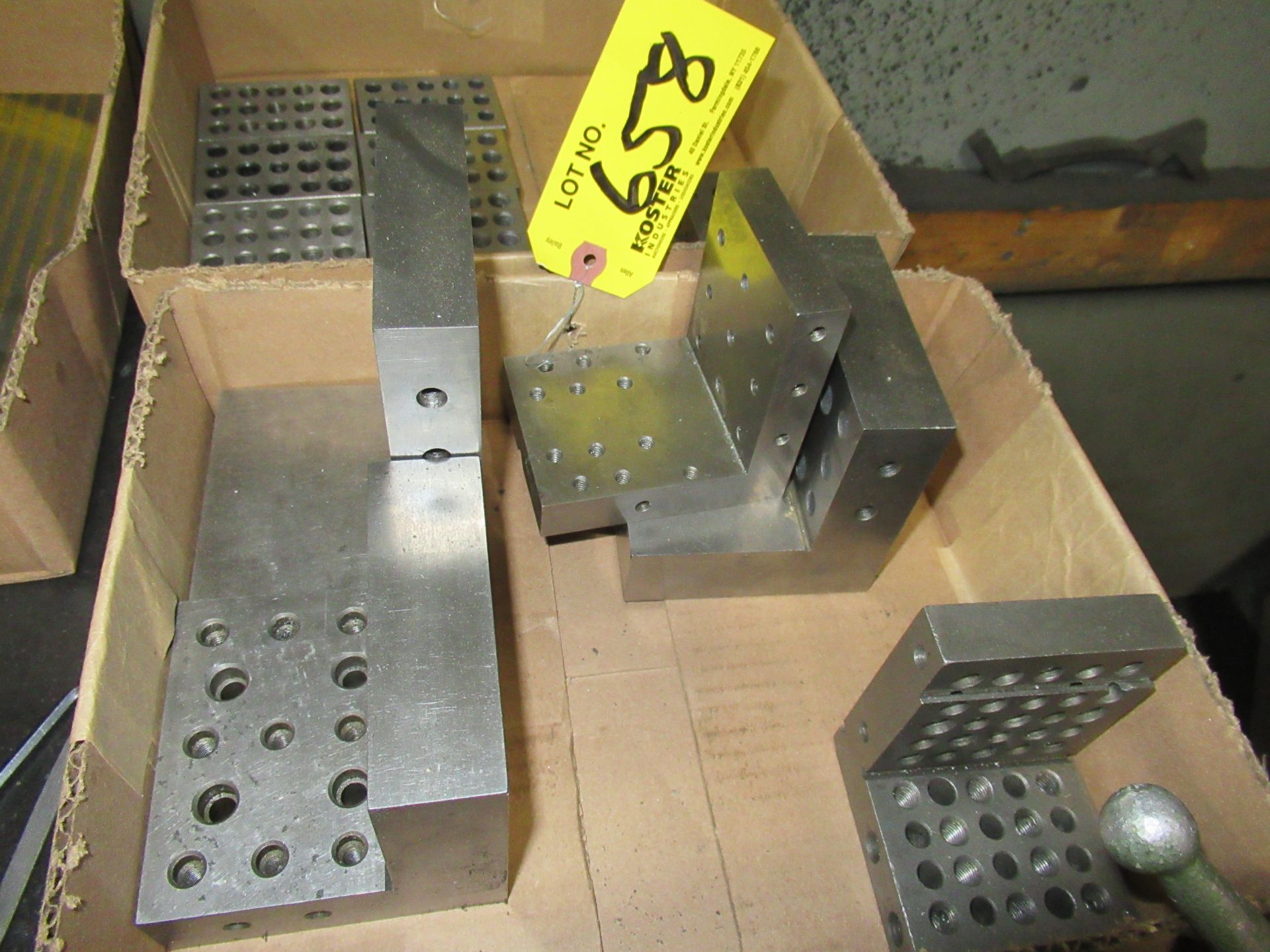 LOT OF ASSORTED ANGLE PLATES