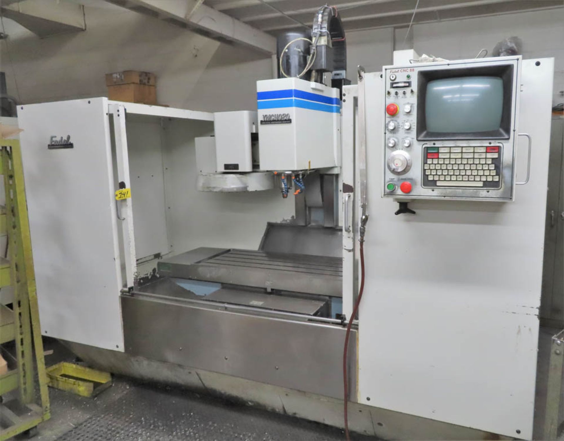 FADAL MDL. 4020HT VERTICAL MACHINING CENTER, TRAVELS: X-40", Y-20", Z-28", 20" X 48" TABLE, BT-40