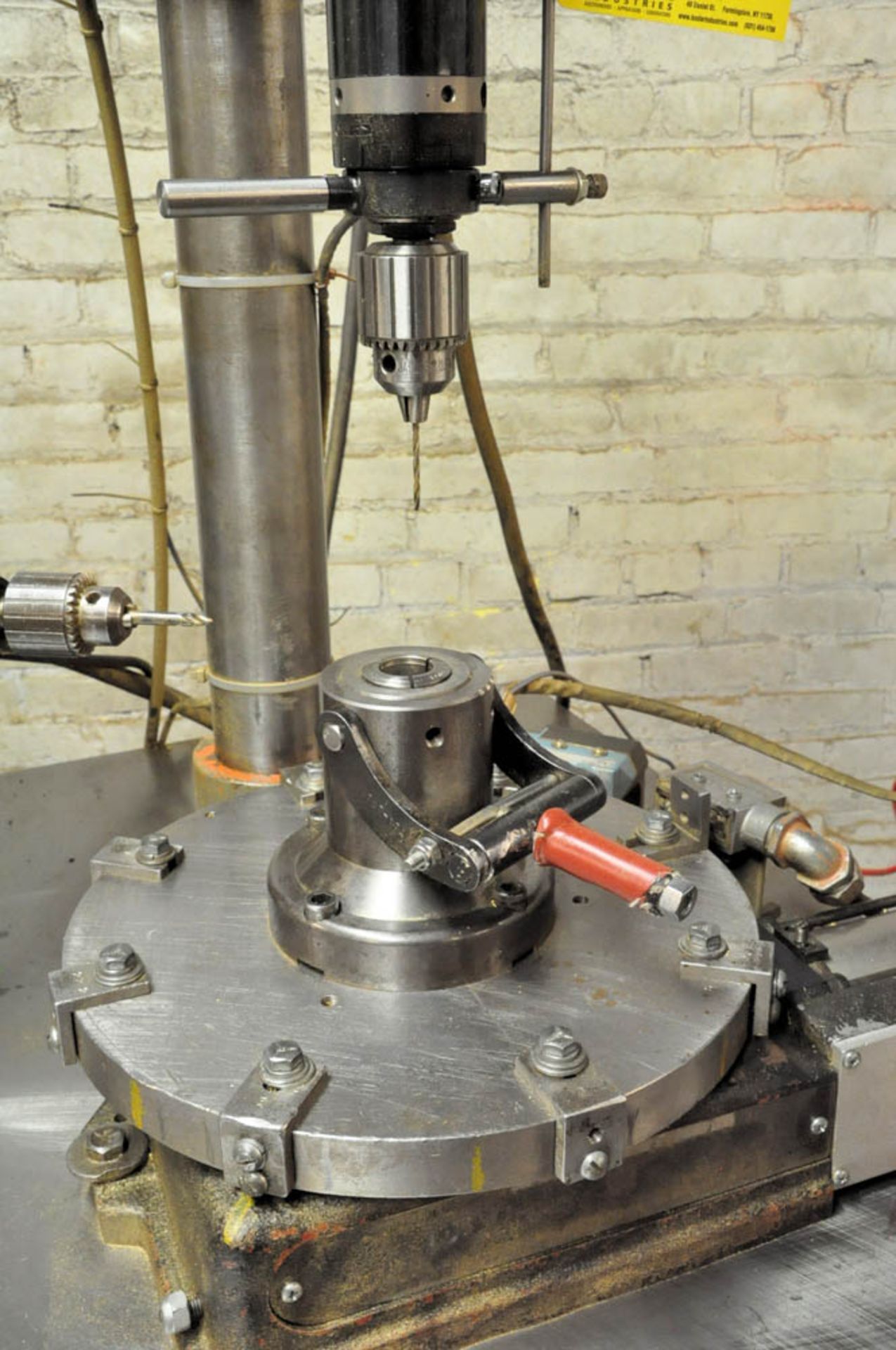 CUSTOM FABRICATED 2-HEAD SINGLE STATION DRILLING OPERATION, WITH DESOUTTER DRILL HEADS, PUSH - Image 3 of 4