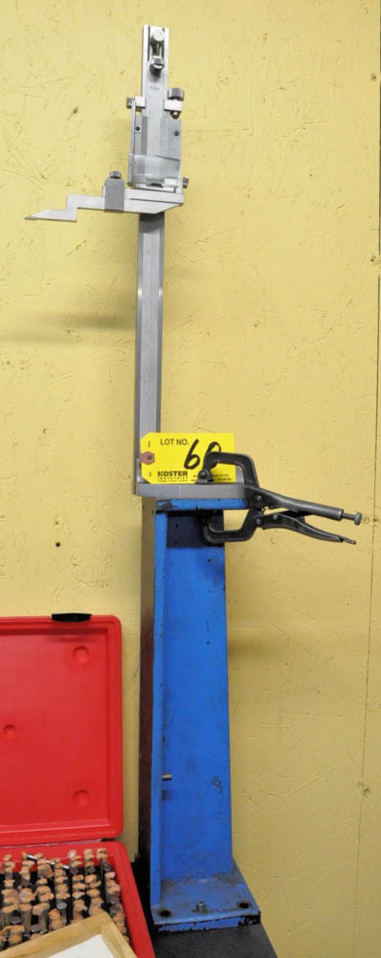 MITUTOYO 12" HEIGHT GAUGE WITH RISER STAND