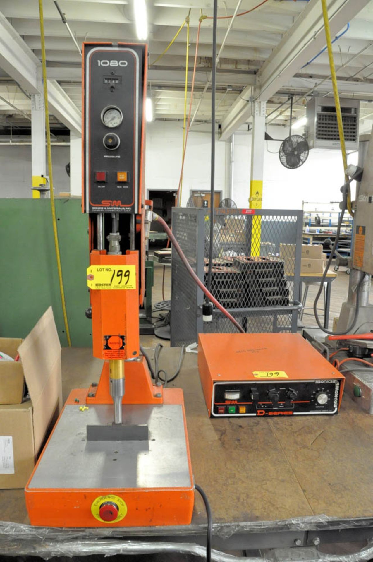 SONICS & MATERIALS MDL. 1080, ULTRASONICS WELDER, S/N:N/A WITH SONIOCS & MATERIALS D-SERIES