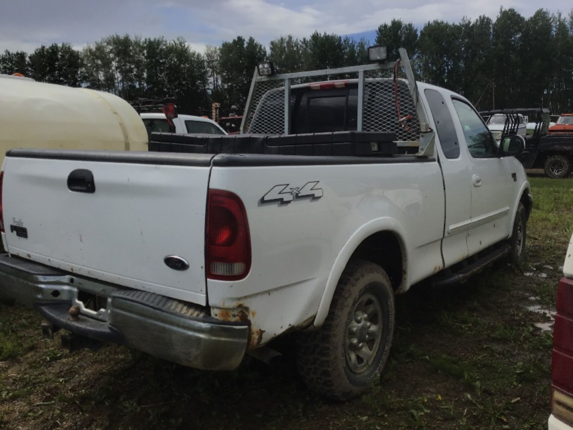 2001 Ford F150 XLT Ext/Cab 2wd Pickup VIN 2FTPX18L11CH77310 Headache Rack, Jockey Box VIN - Image 3 of 6