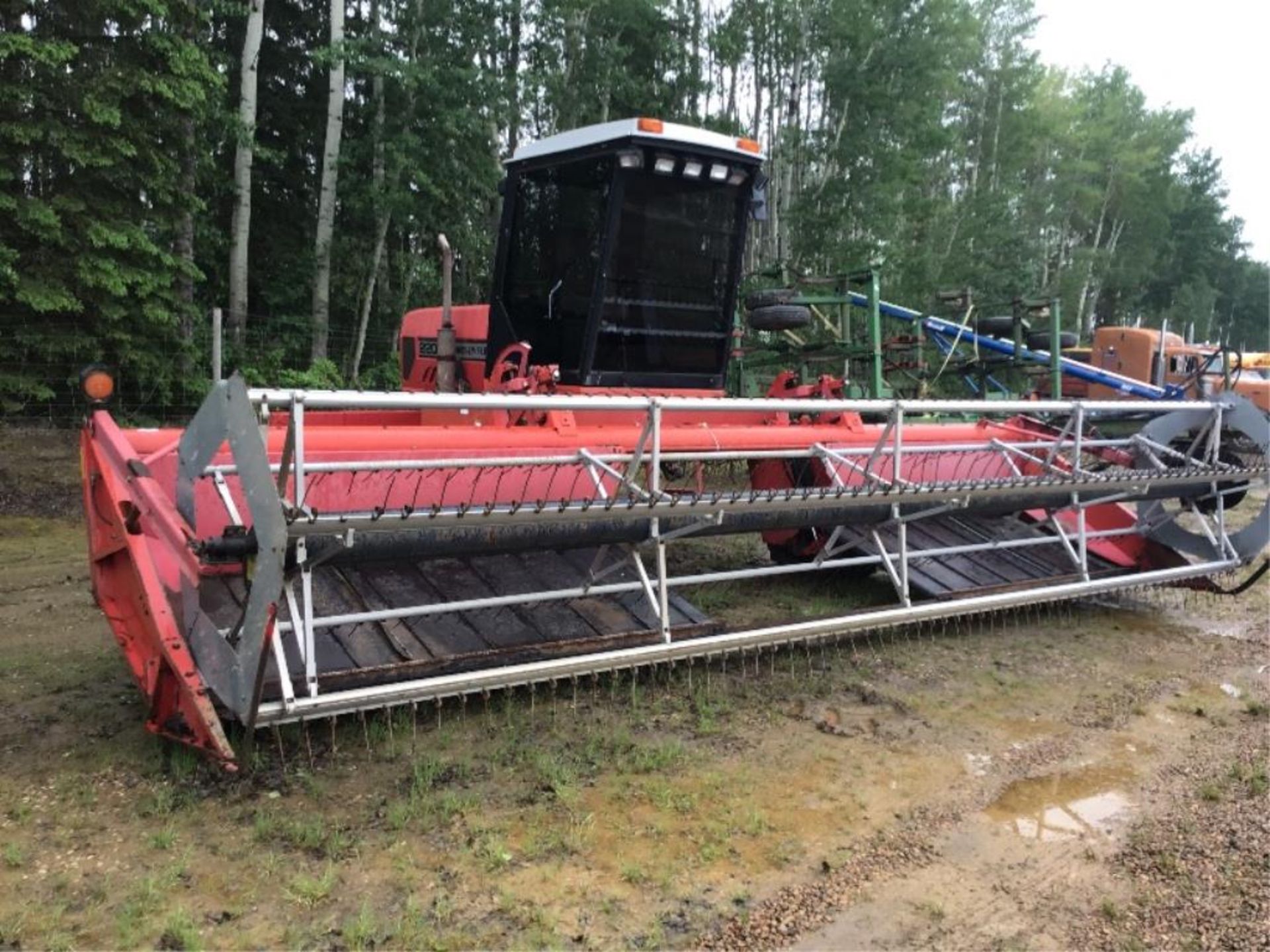 Massey Ferguson 220 22ft Swather sn F22164 Pickup Reel, 1882hrs, 21.5L-16.1SL fr, (Please Note: This