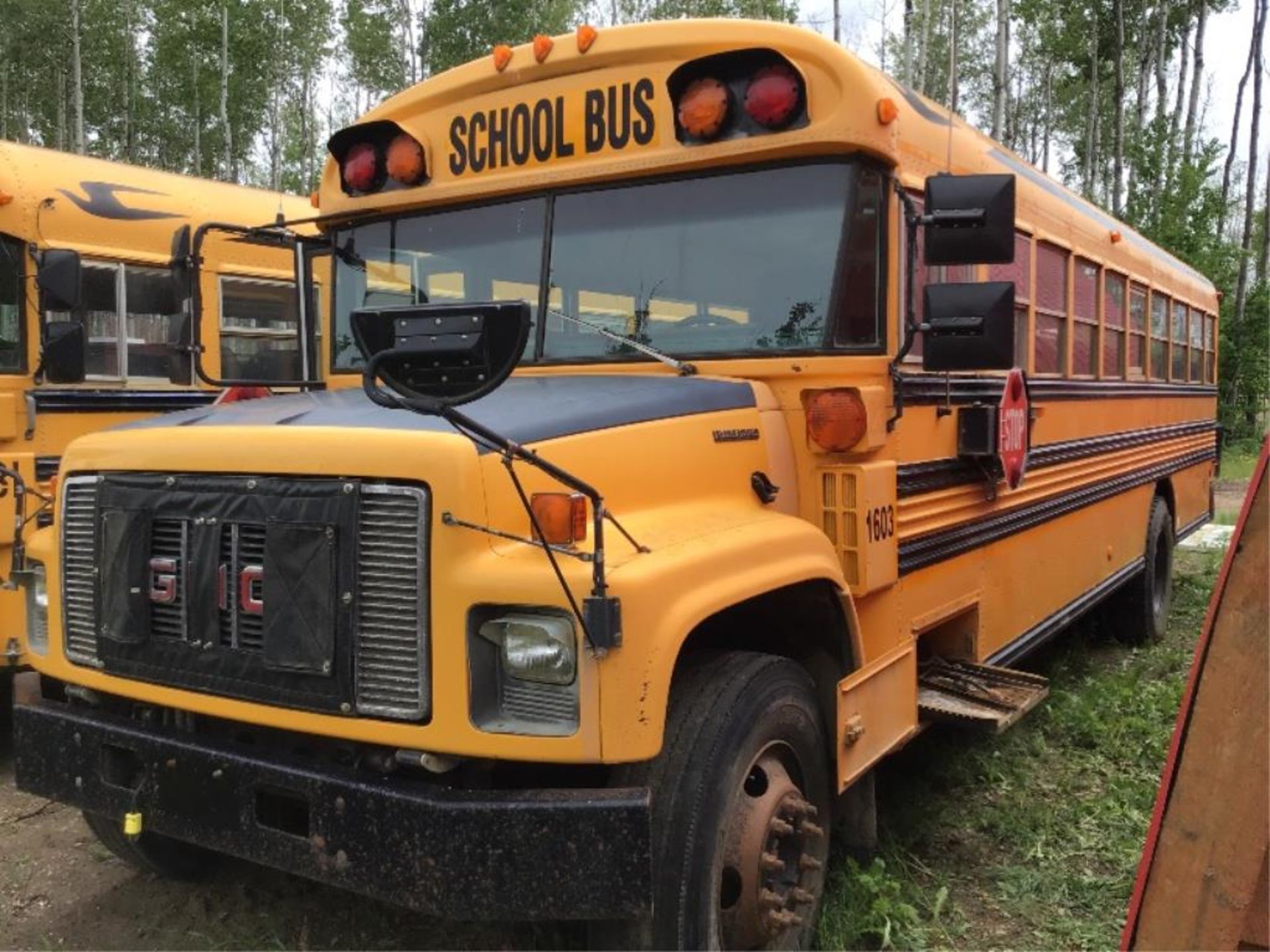 2000 GMC Blue Bird Bus VIN 1GDG7T1C5YJ517185 Diesel Eng, A/T - Image 3 of 8