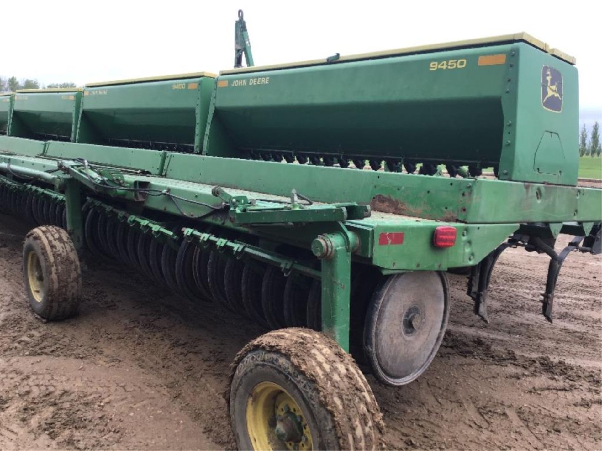 9450 John Deere Hoe Drill Rubber Packers, Eagle Tips - Image 3 of 13