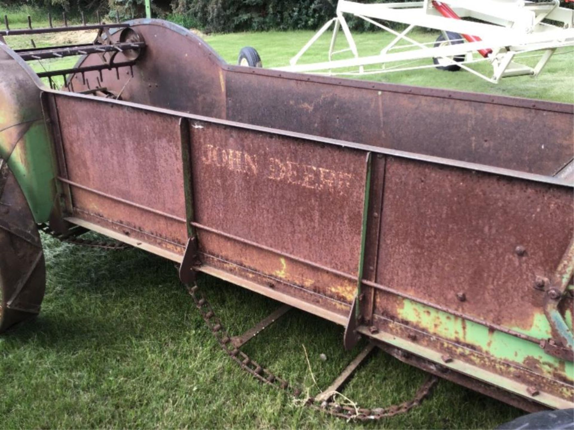 Antique John Deere Manure Spreader - Image 3 of 4