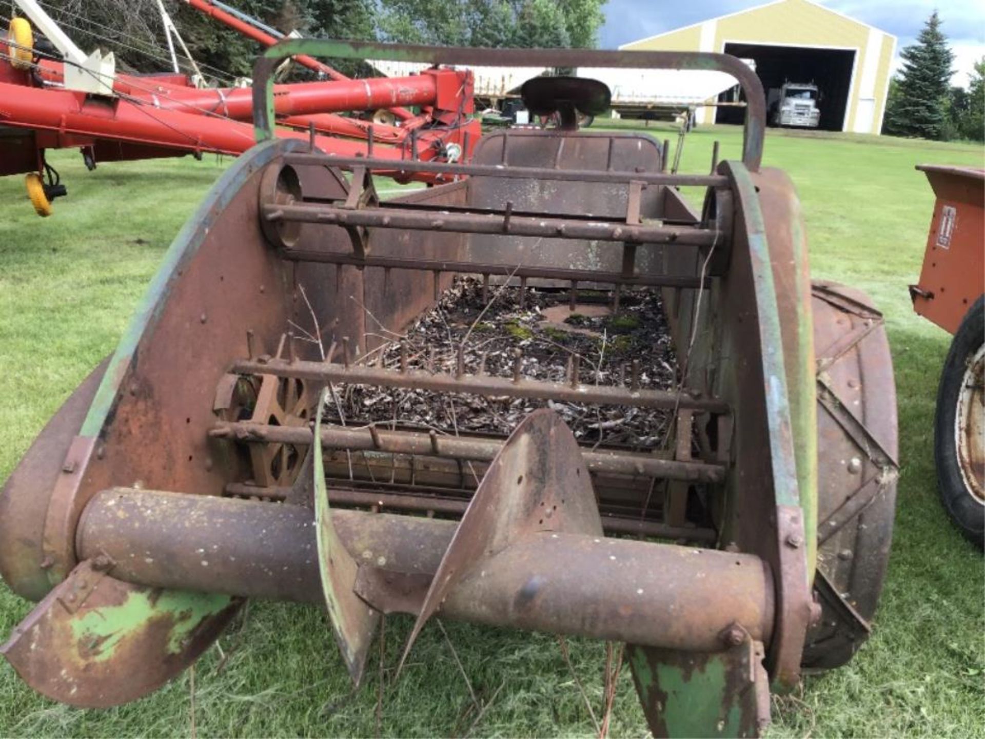 Antique John Deere Manure Spreader - Image 4 of 4