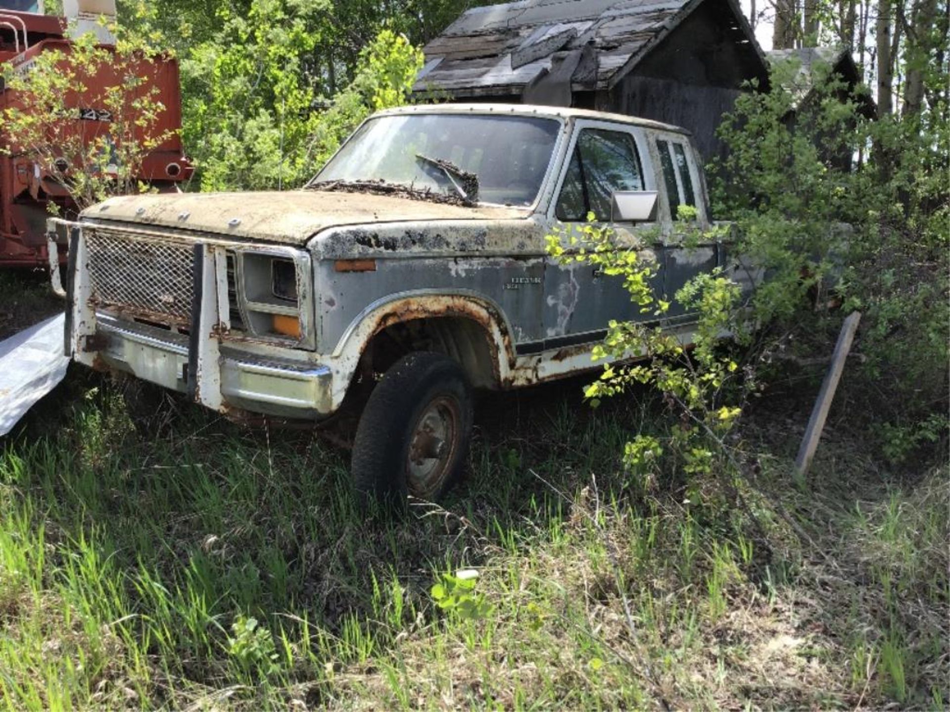 1981 Ford F250 Ext/Cab 4x4 L/B Pickup VIN 1FTGX26E9BKA54249 ST Shift, Salvage Only