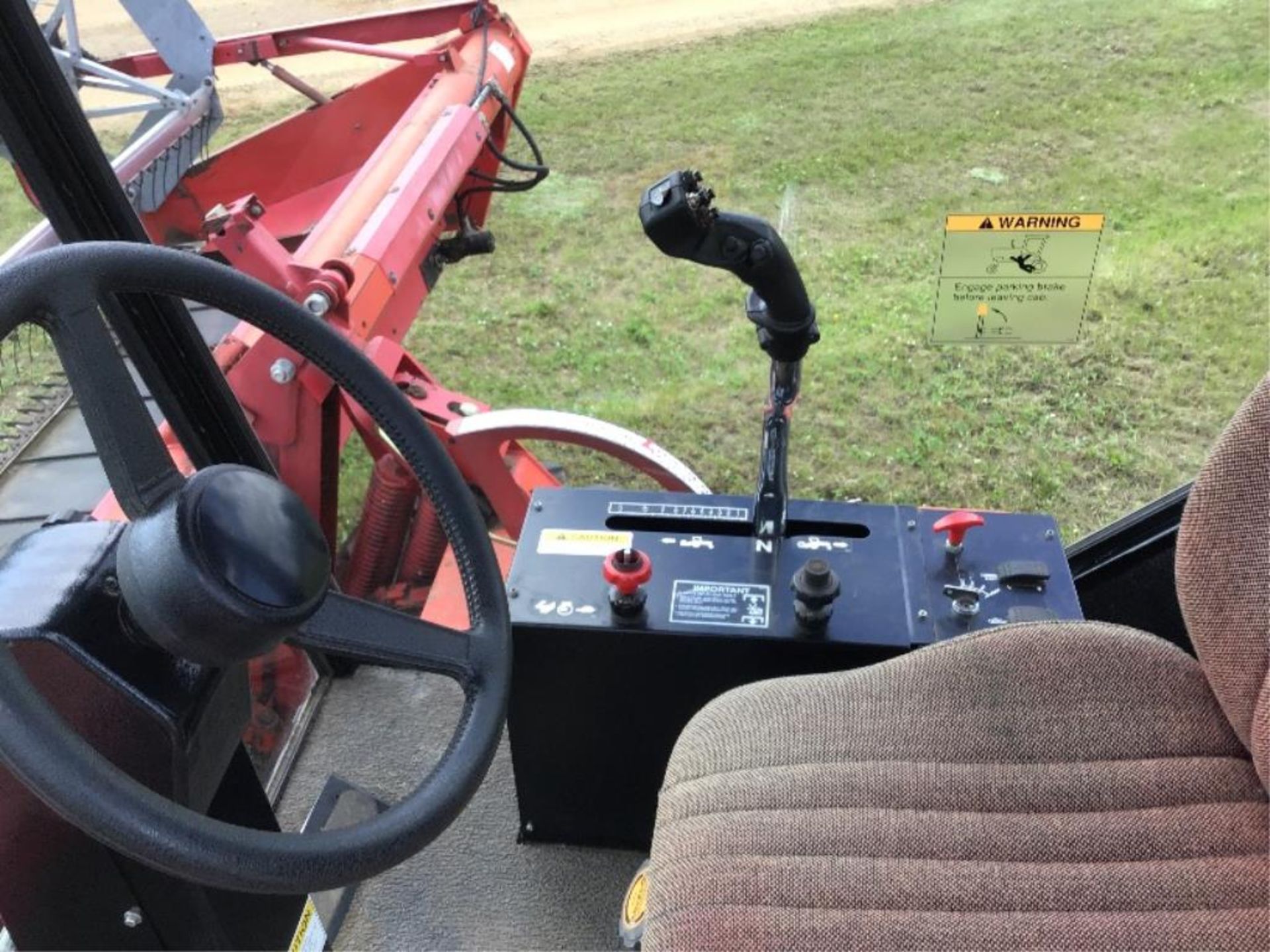 220 Massey Ferguson 22' Swather sn 95118-001 3124hrs - Image 8 of 10