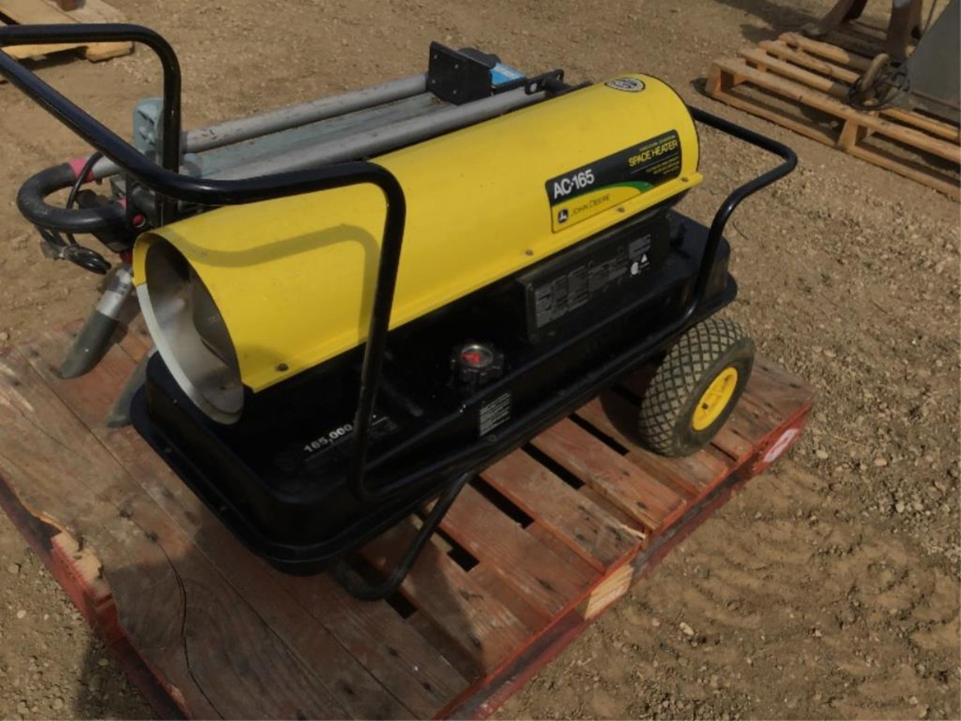 John Deere 165,000BTU Space Heater