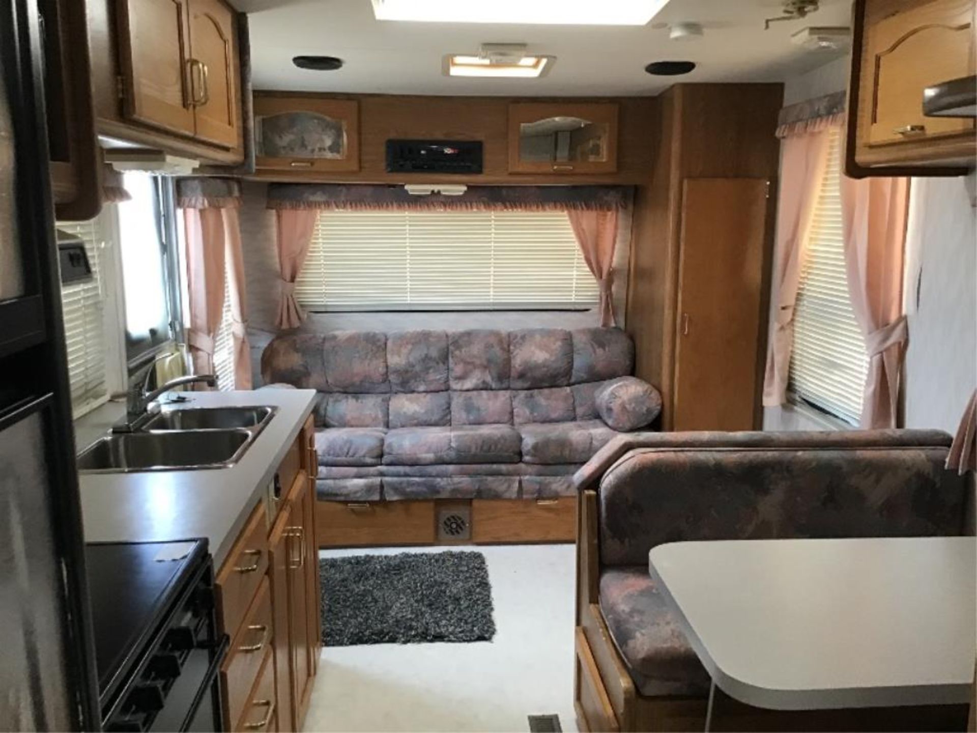 1993 Corsairs Excella 5th Wheel Holiday Trailer - Image 12 of 14