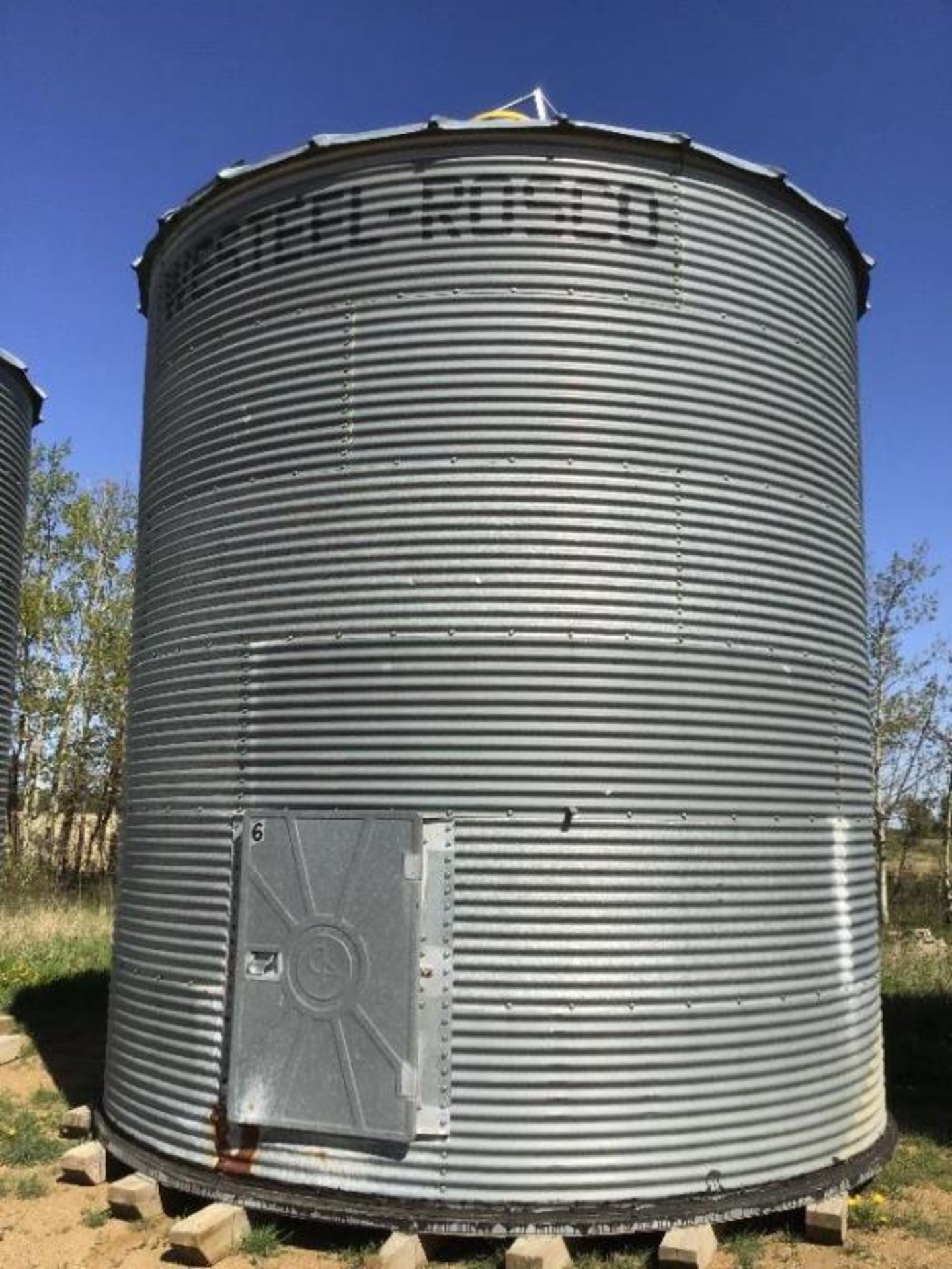 2000bu 14' x 6-Ring Grain Bin