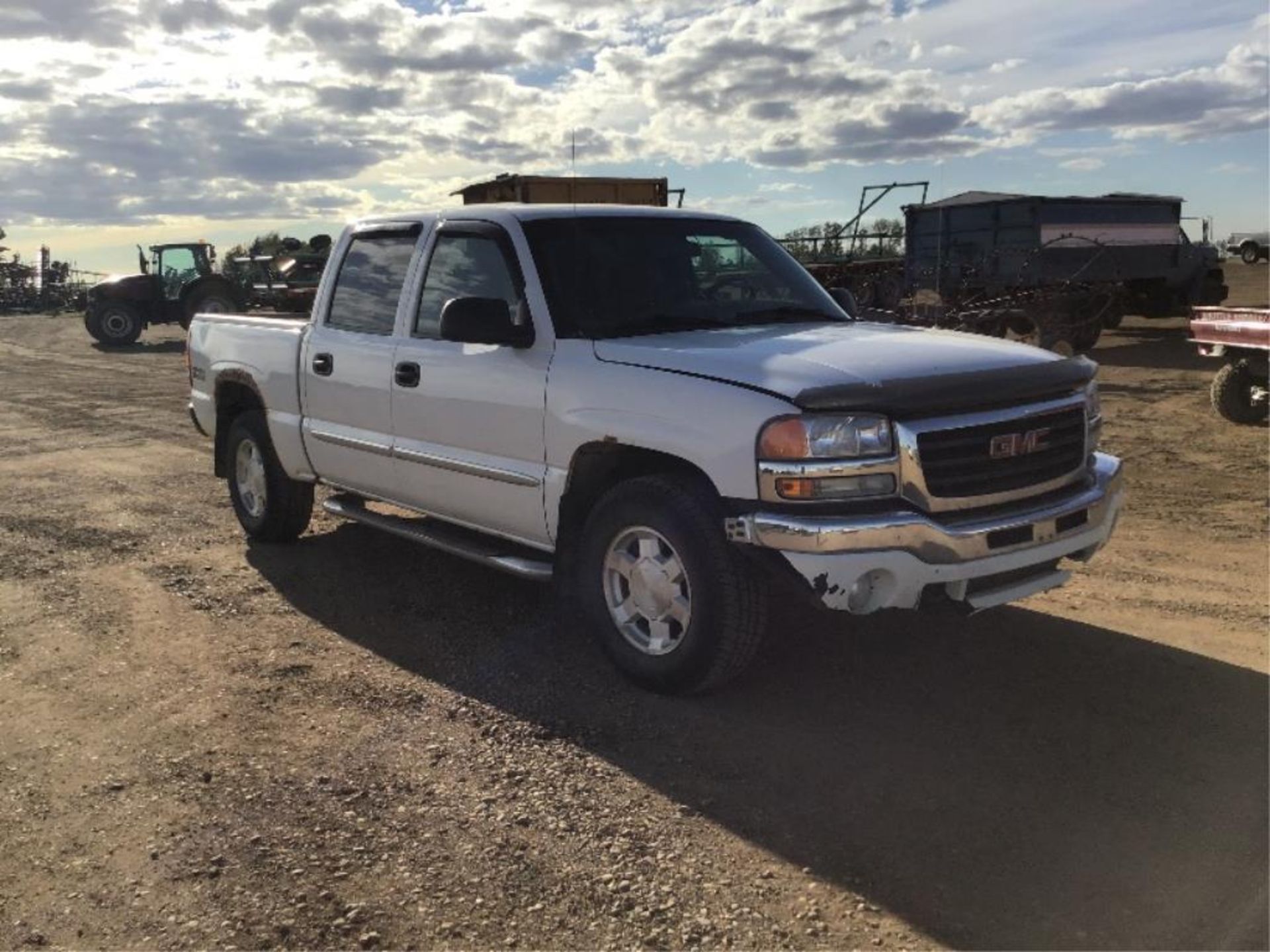 2005 GMC Crew Cab 4x4 Pickup - Image 2 of 12