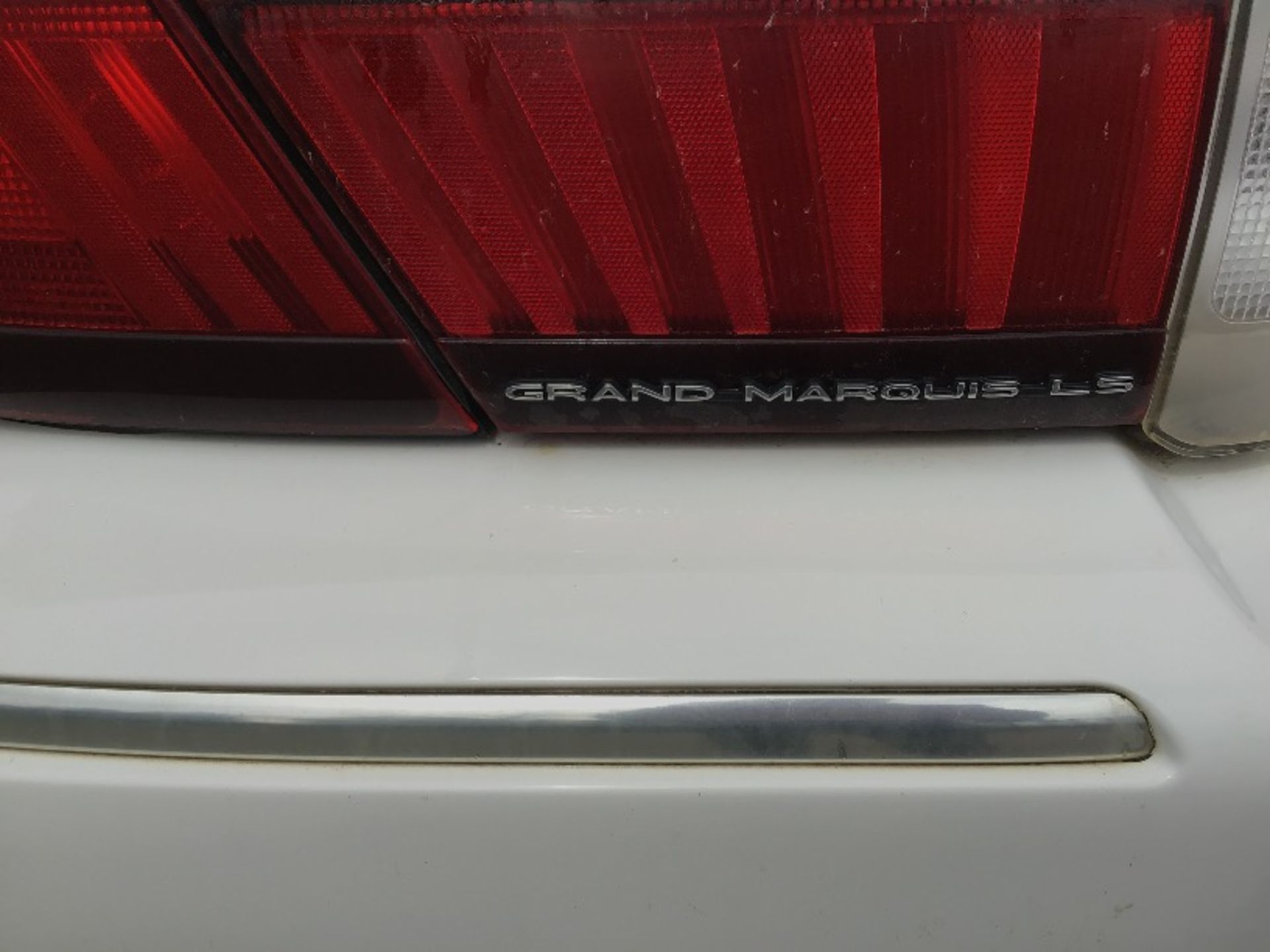 2000 Grand MarquisLS Mercury 4-Door Car - Image 13 of 14