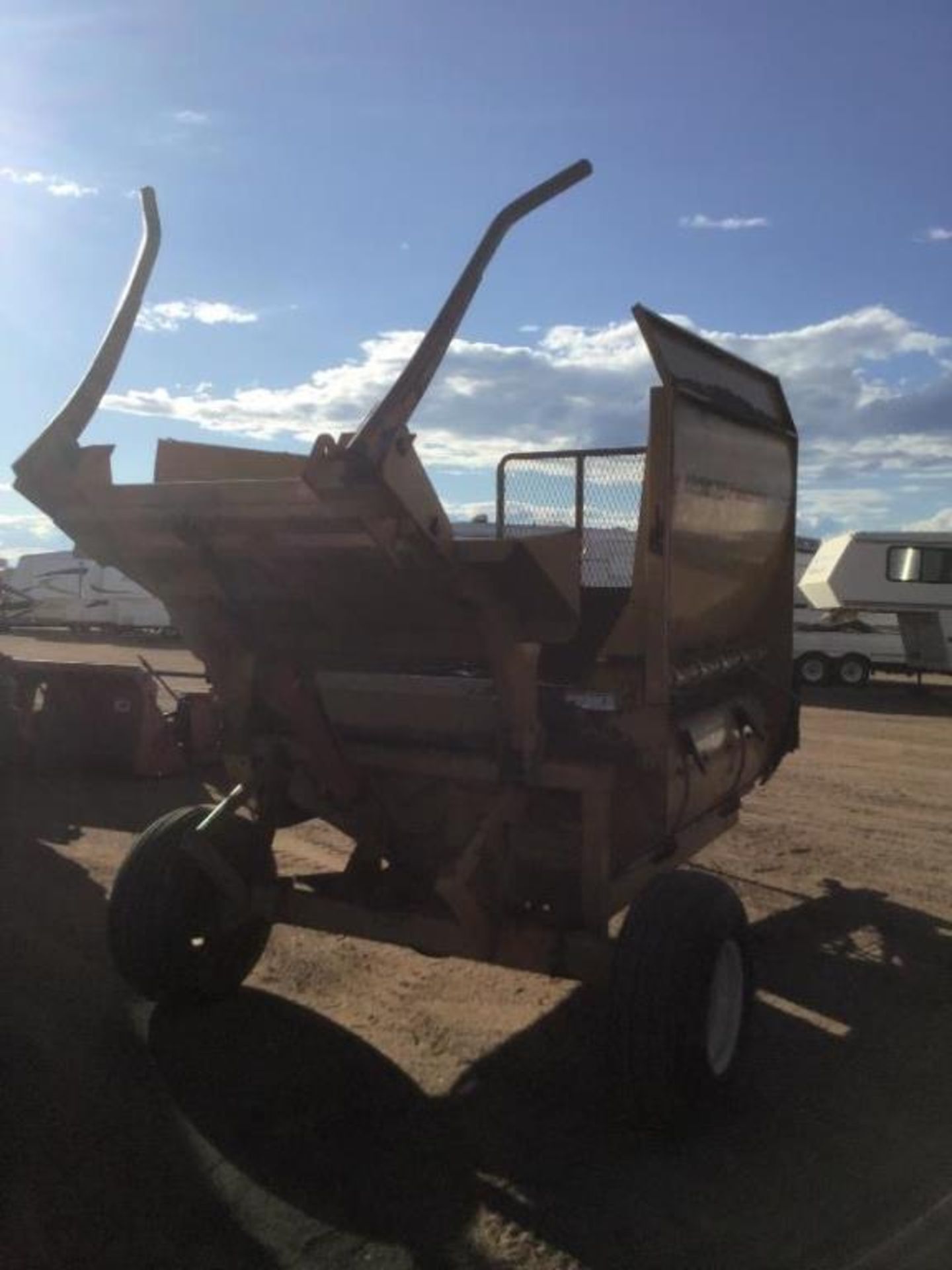 Haybuster 2640 Bale Shredder - Image 3 of 8