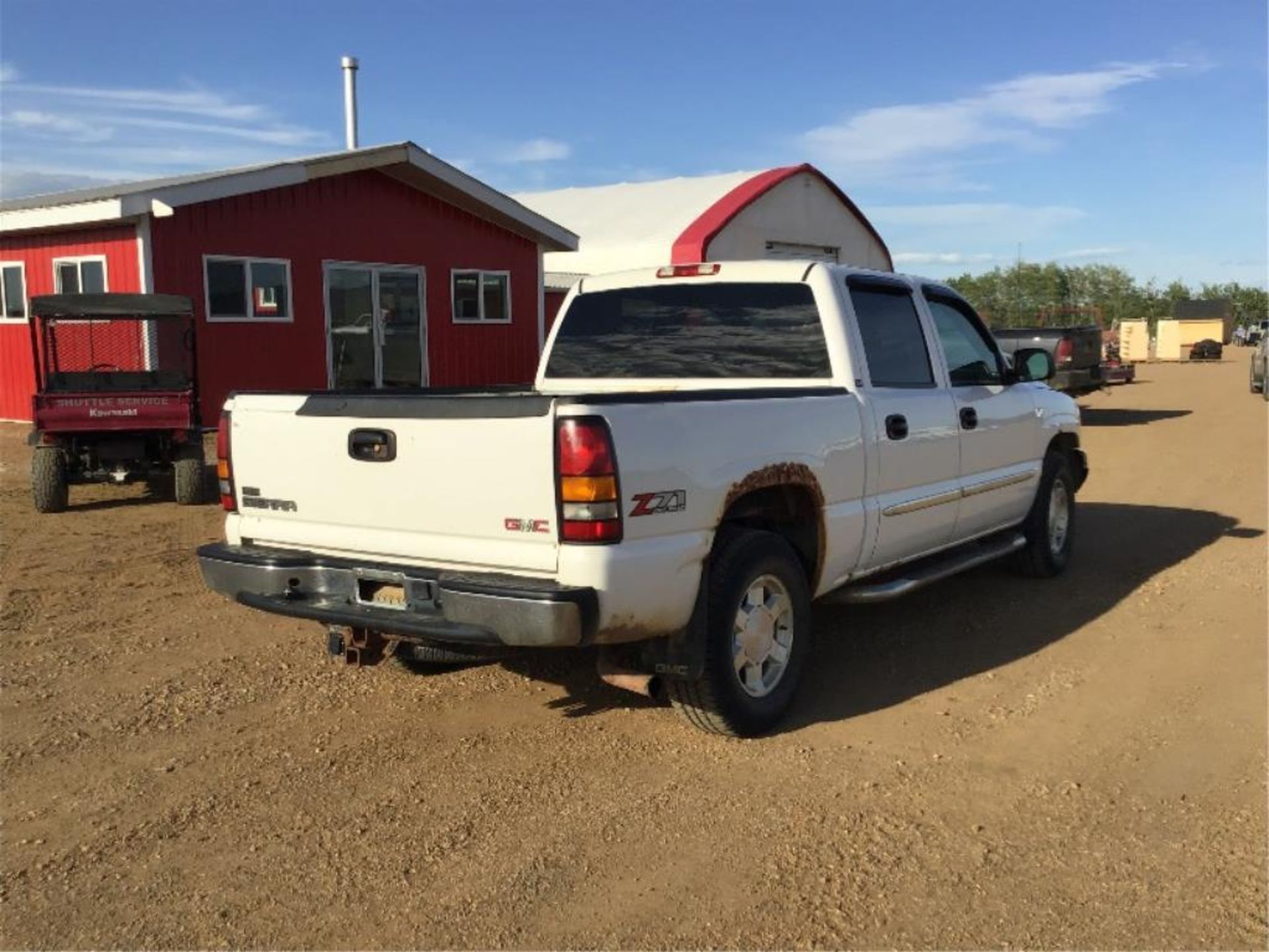 2005 GMC Crew Cab 4x4 Pickup - Image 3 of 12