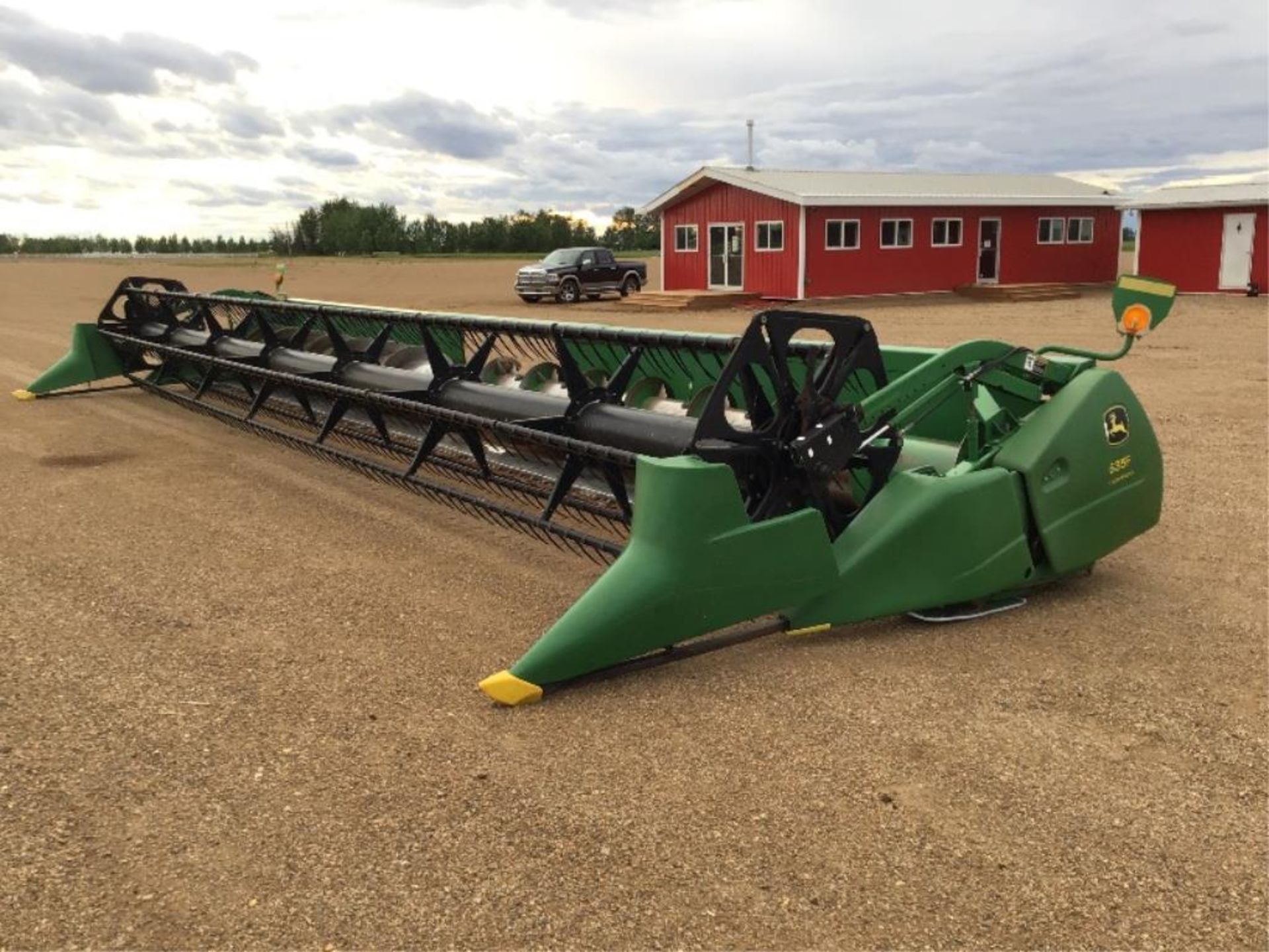 2009 John Deere 635F 35ft Hydra Flex Header s/n H00635F711428 Full length retractable fingers, For & - Image 2 of 9