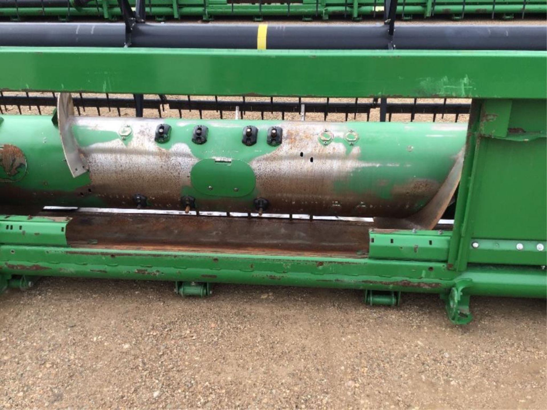 2013 John Deere 635F 35ft Hydra Flex Header s/n: H00635FTD0756005 Full length retractable fingers, - Image 7 of 10