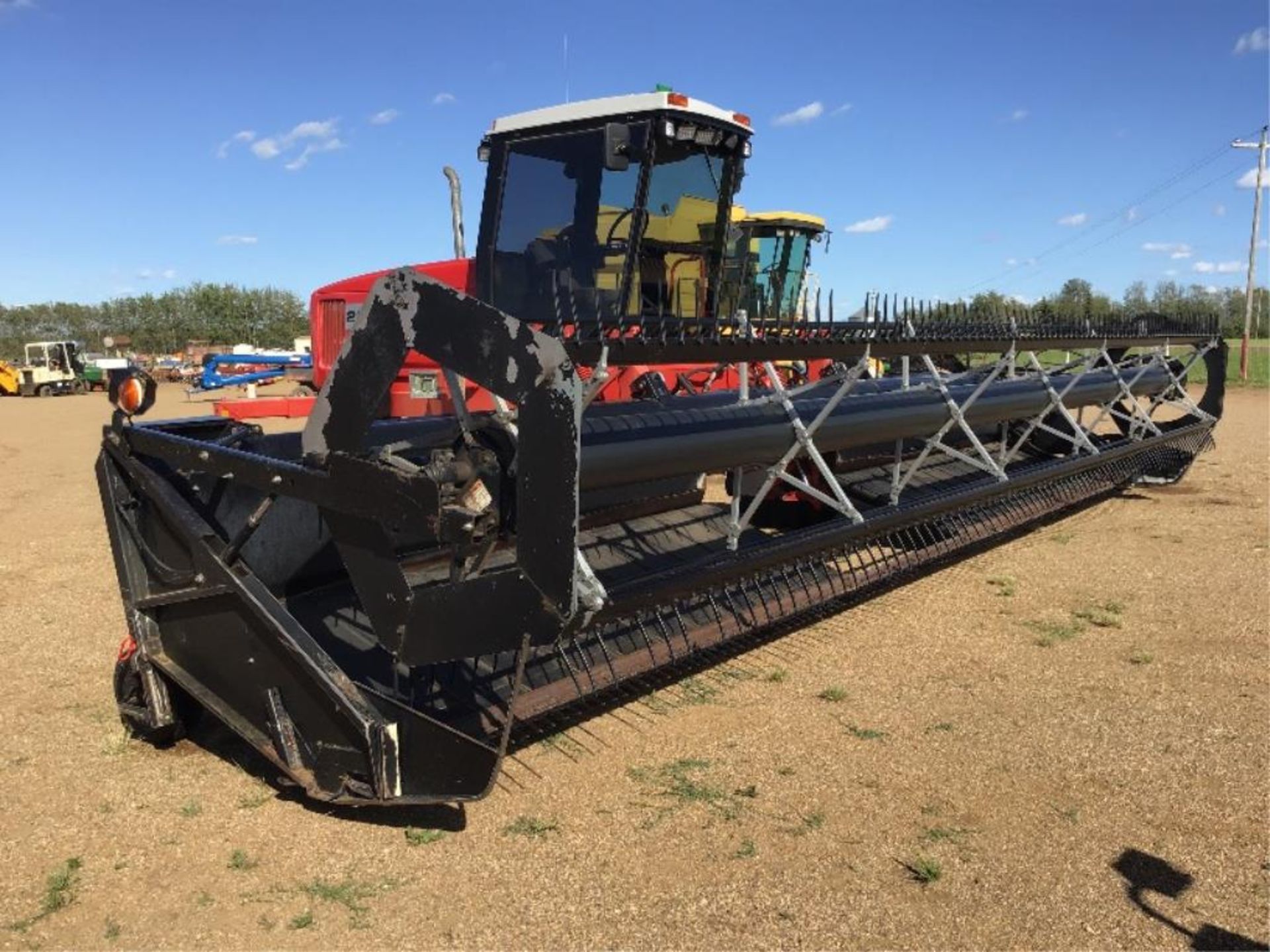 2002 Massey Ferguson 220XL 30Ft Swather 1507hrs 4.2 Perkins Eng, 5000 Series Header, Rear Weights, - Image 10 of 32