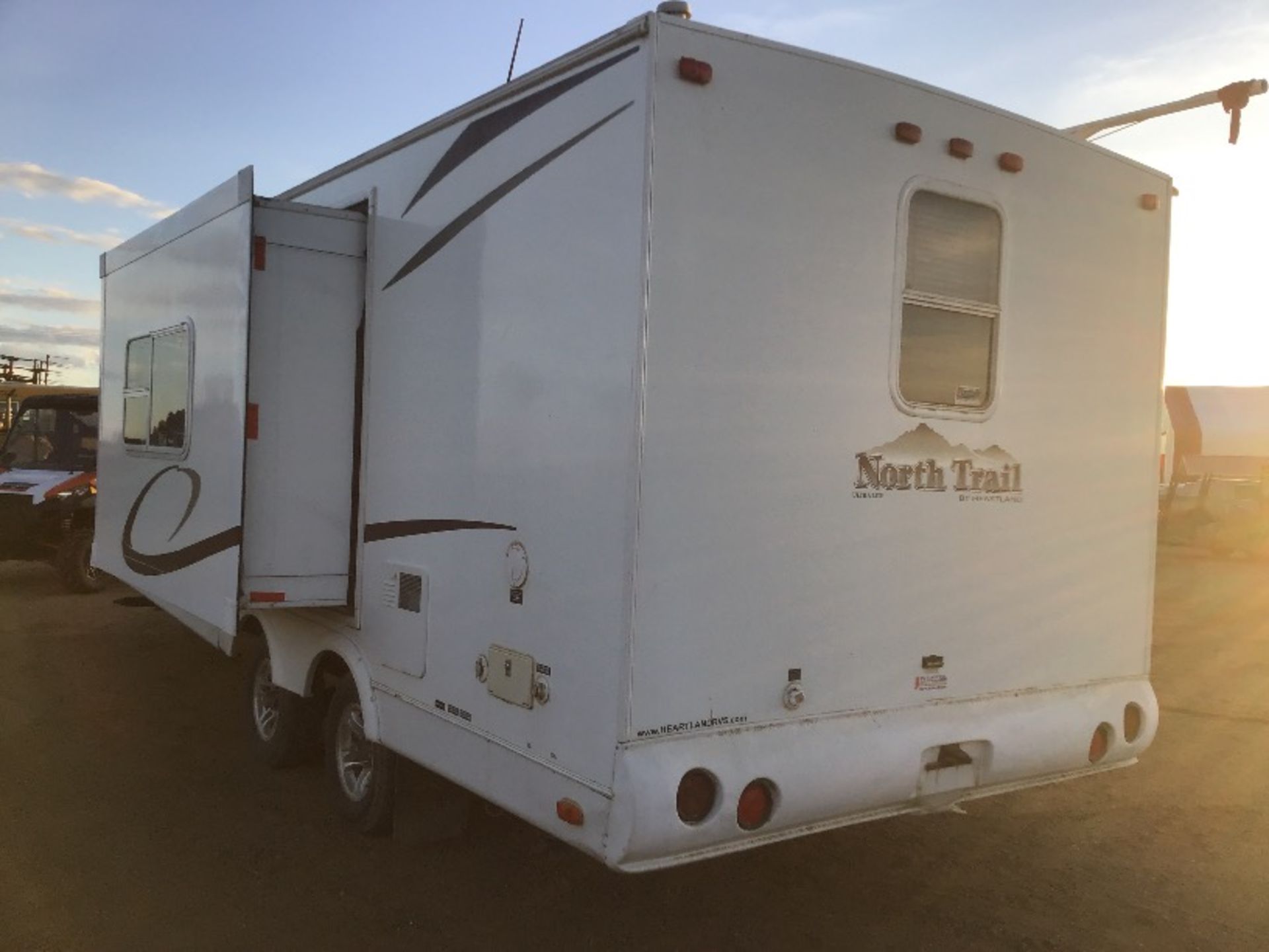 2008 Northtrail 21FBS UltraLite Travel Trailer VIN 5SFNT21299E101740 Single Slide, Sleeps 4, 2- - Image 5 of 15