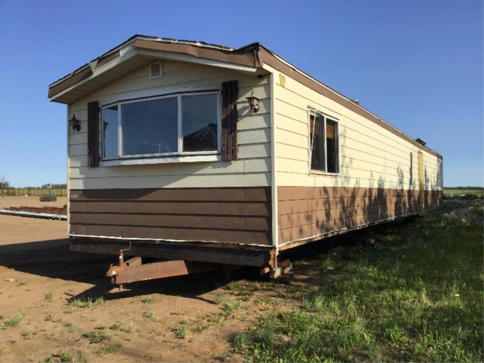 14ft x 68ft 2-Bedroom Mobile Home Kitchen Front, Fireplace in Living Room, Master Ensuite, Ext Tin - Image 2 of 22
