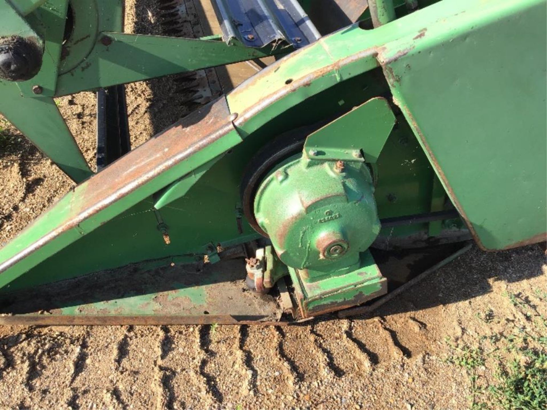 20ft John Deere 220 STR Cut Header - Image 10 of 10