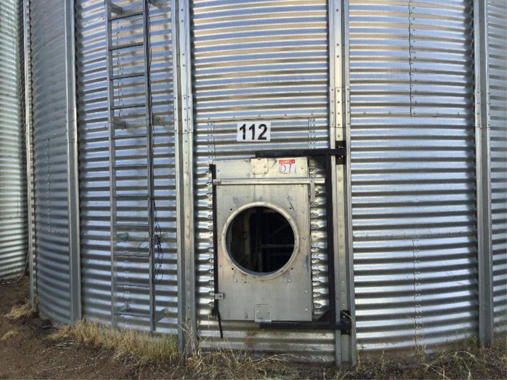 +/-15000bu Darmani 8-Ring x 27ft Dia Grain Bin (Selling Off-Site). Swing Air Aeration, OPI Cable, - Image 4 of 4