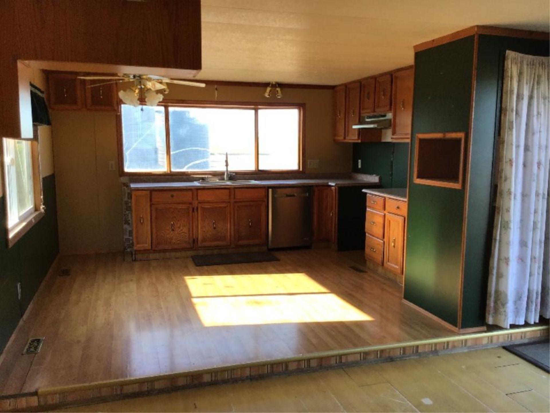 14ft x 68ft 2-Bedroom Mobile Home Kitchen Front, Fireplace in Living Room, Master Ensuite, Ext Tin - Image 13 of 22