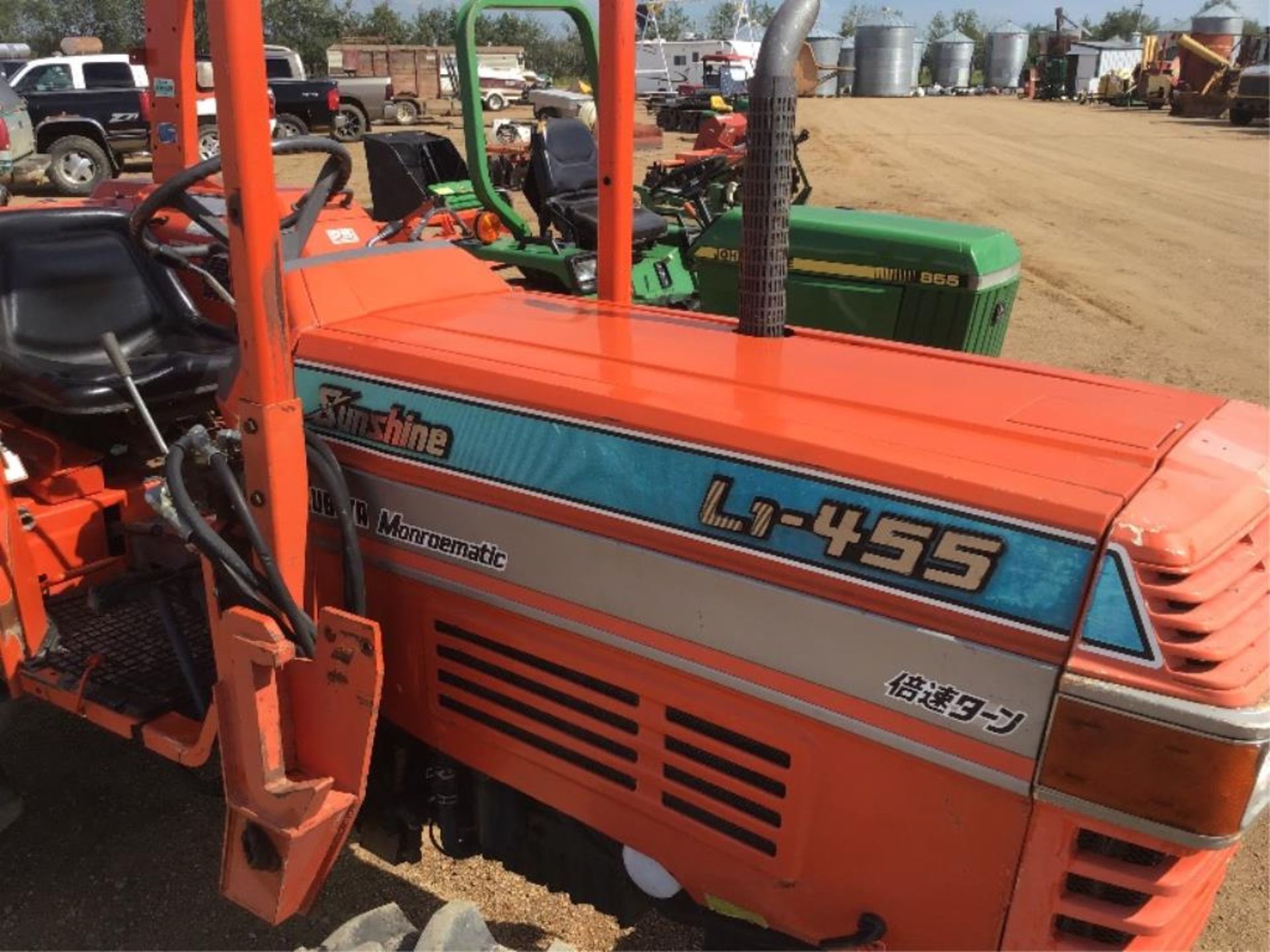 L1-455 Sunshine Kubota MFWD Tractor 5cyl 55hp Diesel Eng, 3pt, 540 4-Range PTO, Shuttle Shift, - Image 3 of 19