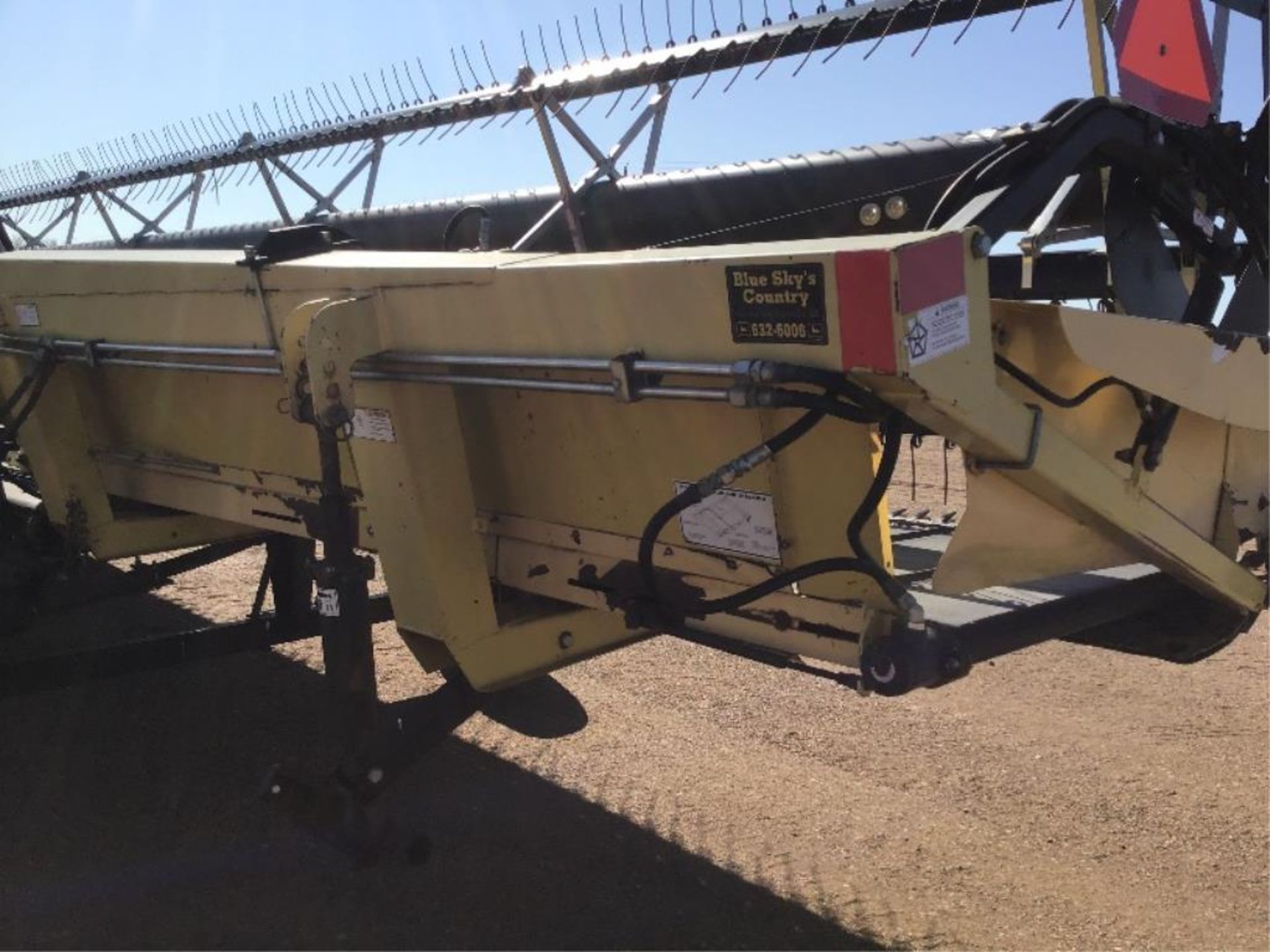 30Ft Honeybee Draper SP30 STR Cut Header s/n D29 430982100 UII Pickup Reel, Pea Auger, Factory - Image 8 of 14