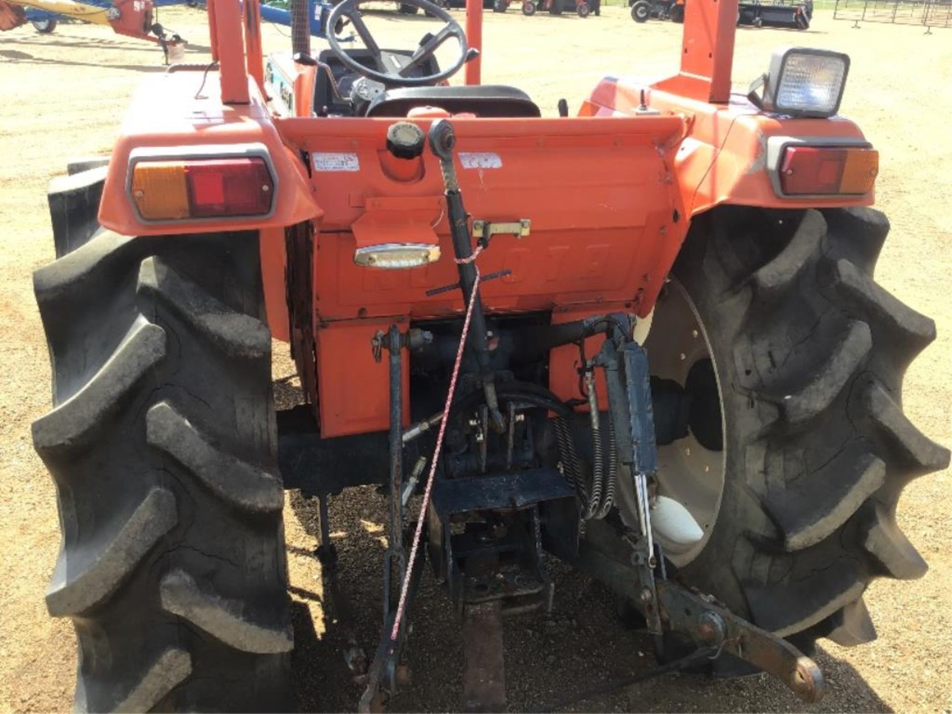 L1-455 Sunshine Kubota MFWD Tractor 5cyl 55hp Diesel Eng, 3pt, 540 4-Range PTO, Shuttle Shift, - Image 8 of 19