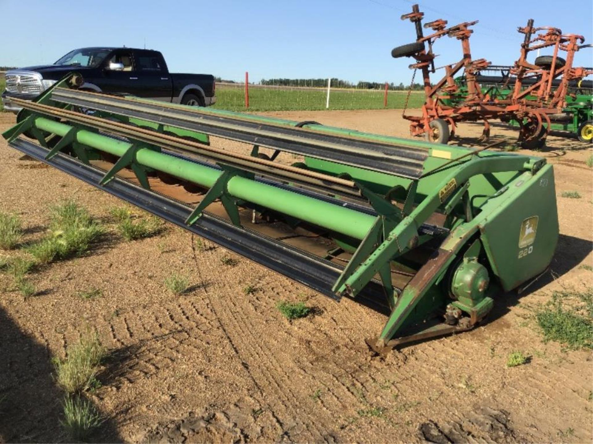 20ft John Deere 220 STR Cut Header