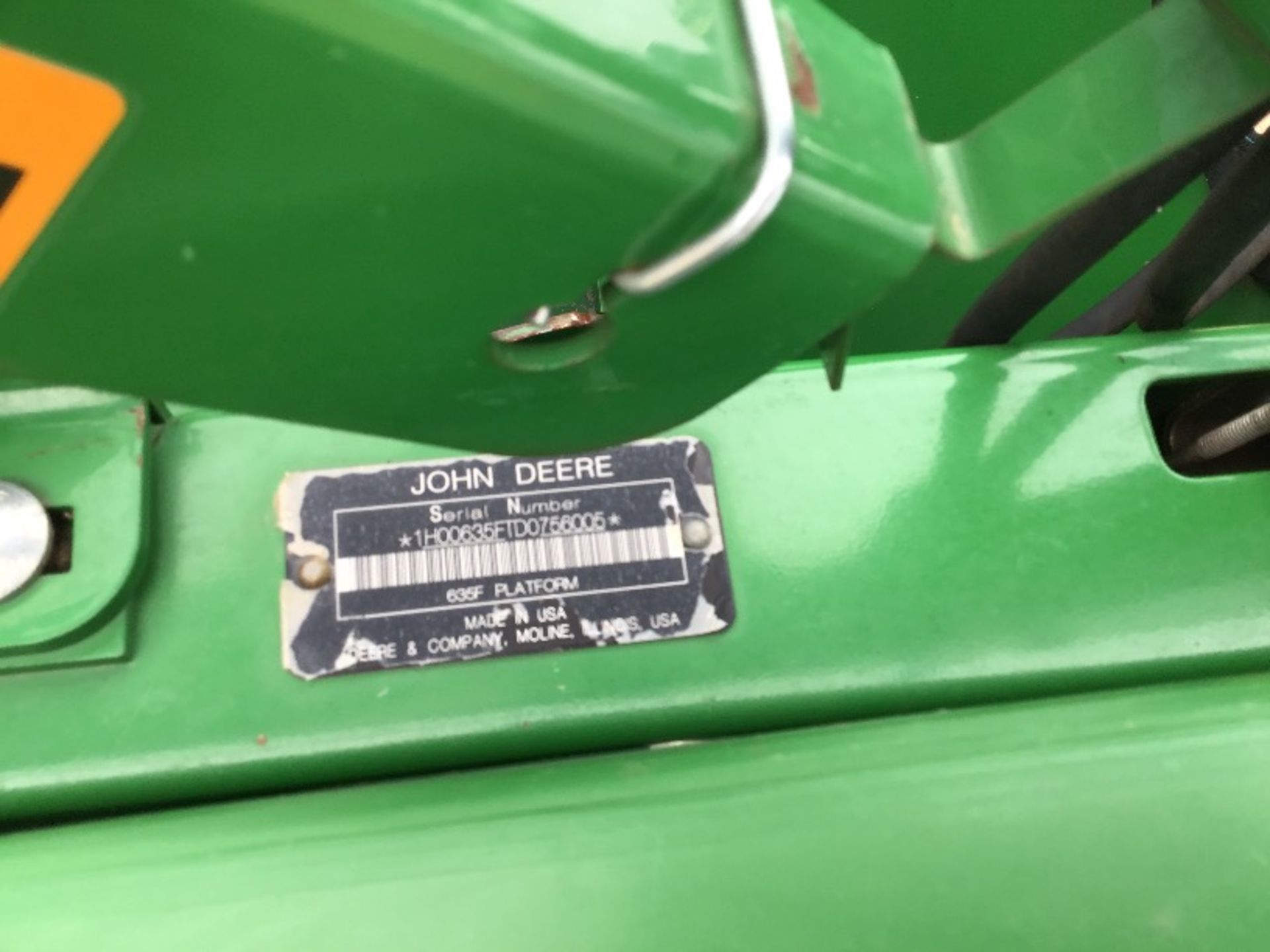 2013 John Deere 635F 35ft Hydra Flex Header s/n: H00635FTD0756005 Full length retractable fingers, - Image 6 of 10