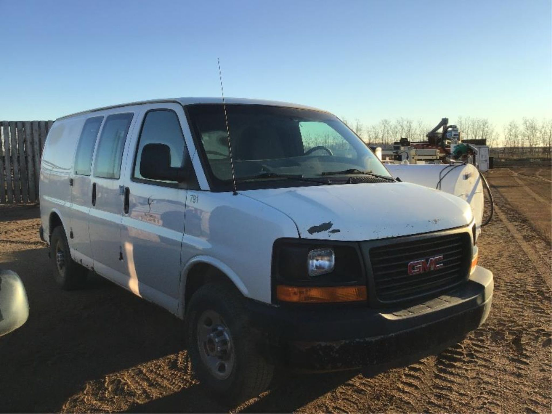 2010 GMC Savanna Cargo Van VIN 1GTZGFBG2A1160845 - Image 2 of 13