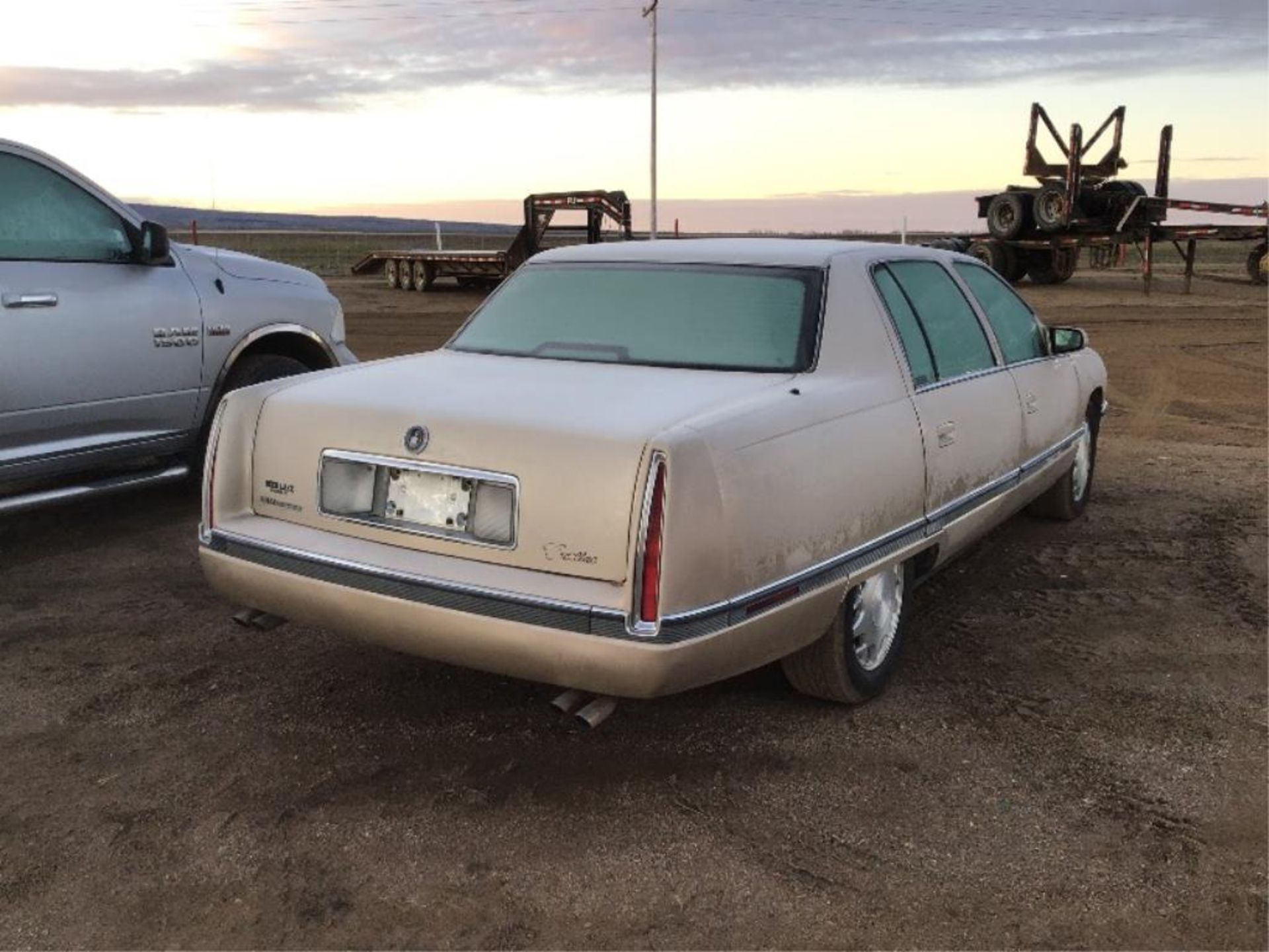 1995 Cadillac Concours 4-Door Car VIN 1G6KF52Y3SU208542 V8 4.6L Eng, A/T, 189,615km, Power Heated - Image 3 of 18