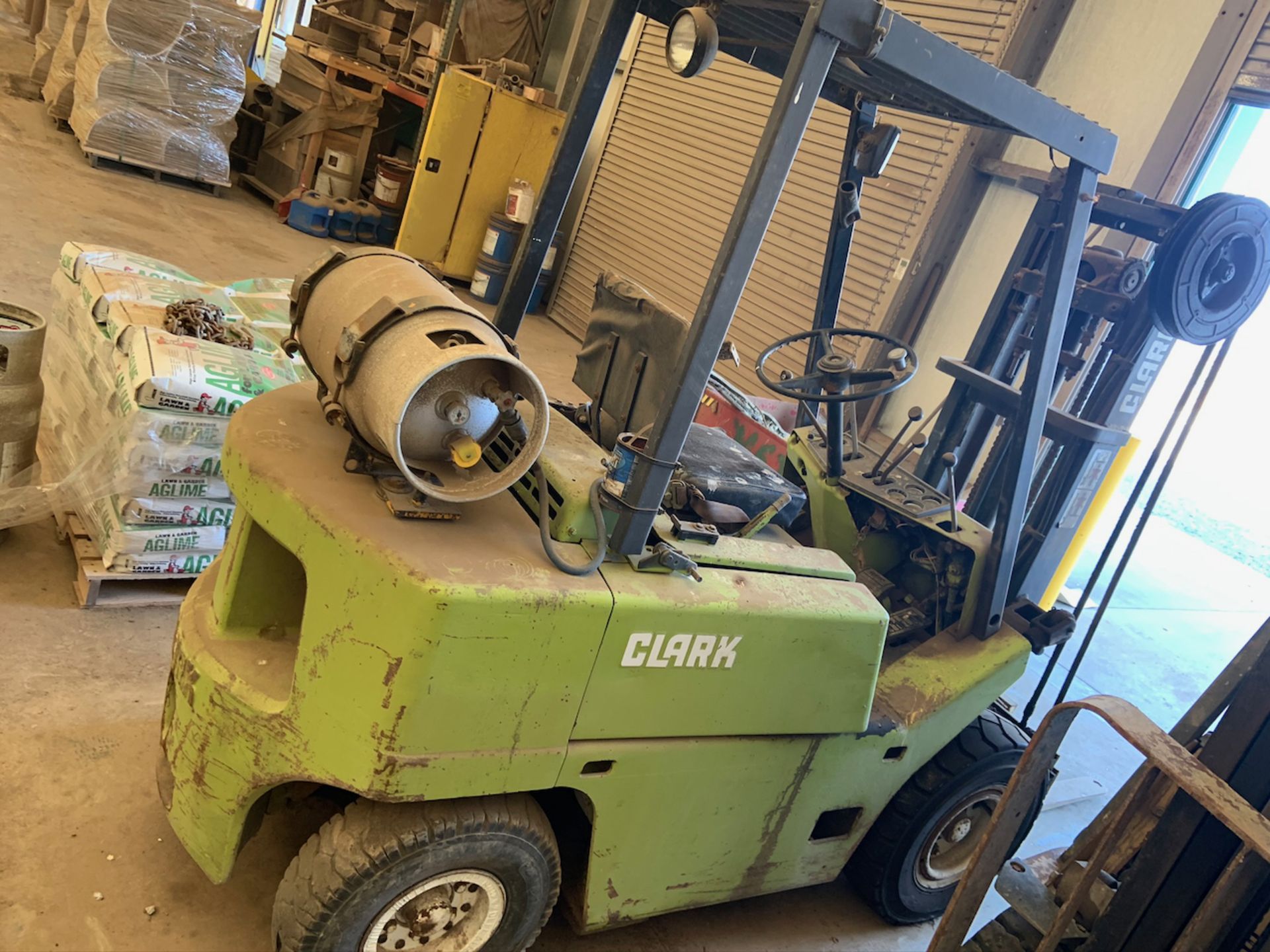 Clark LP Forklift - Image 3 of 8