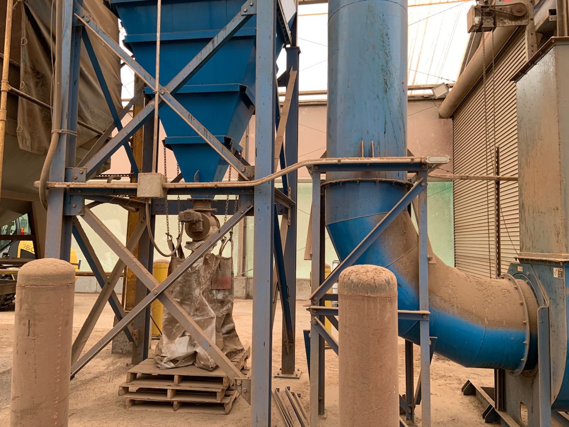 Dust Collector system - Image 3 of 6