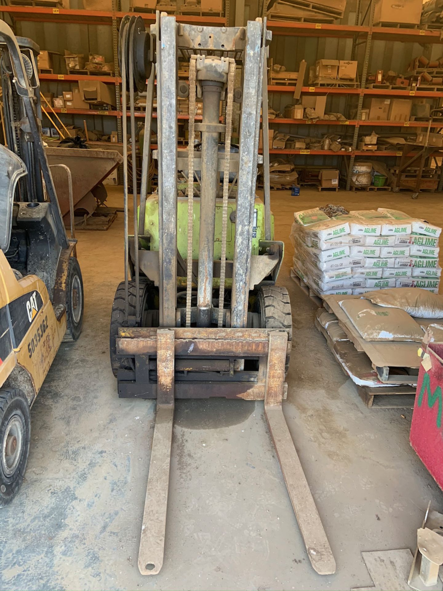 Clark LP Forklift - Image 2 of 8