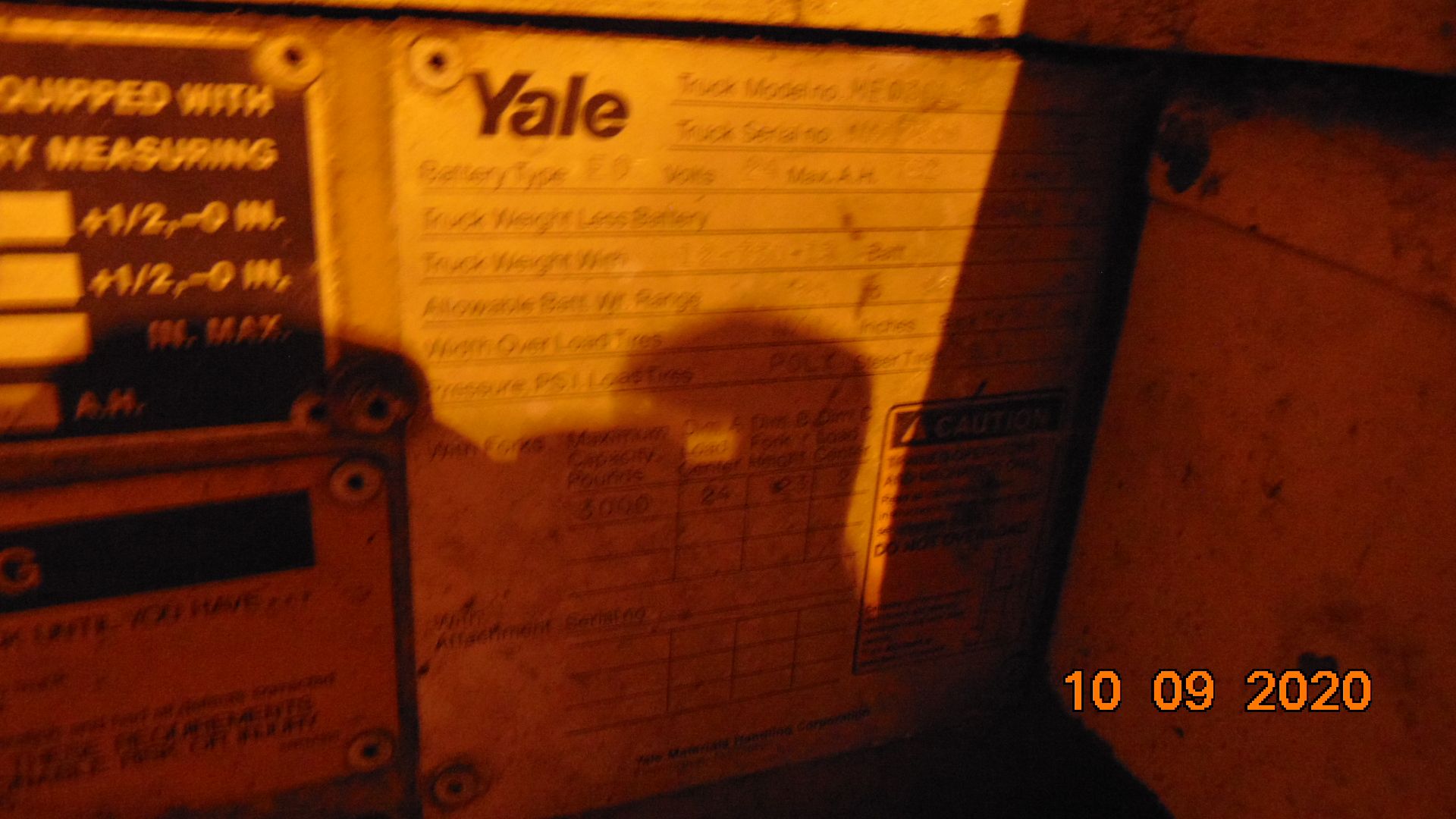 Yale Walk-Type Straddle Stacker - Image 2 of 2