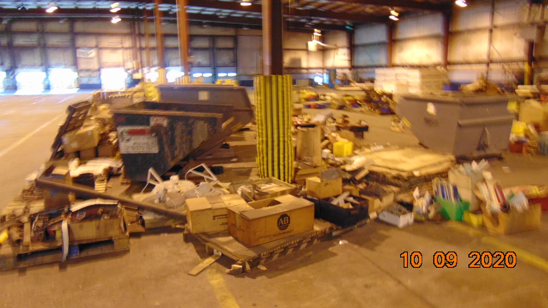 Contents of Warehouse / Industrial Building - Image 16 of 26