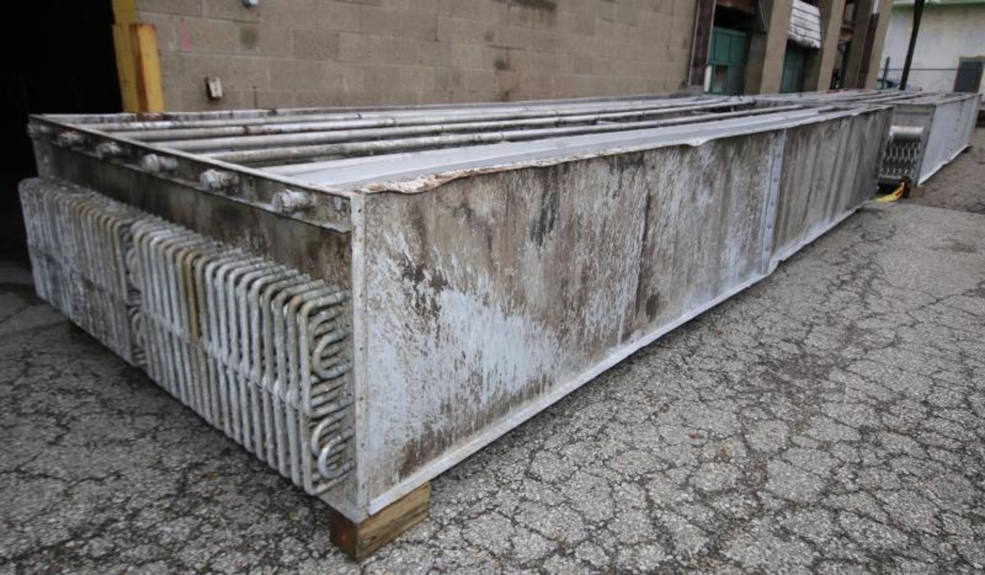 2000 Fridgid Coil Aprox. 24 ft L x 8 ft W x 3' 3" H Aluminum Refrigeration Coil, Model 92.5 x 20 x - Image 4 of 7