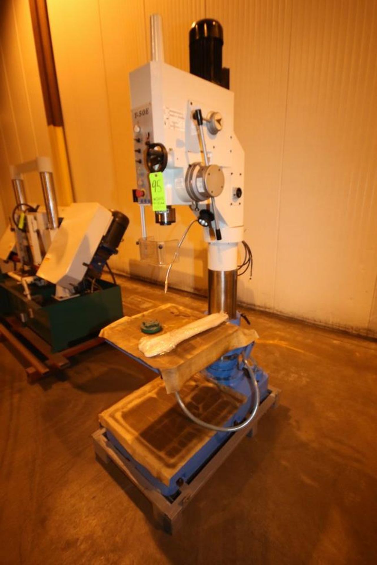NEW Vertical Milling Machine, M/N T-50E, with 22" L x 22" W Adjustable Table (LOCATED IN - Image 2 of 4