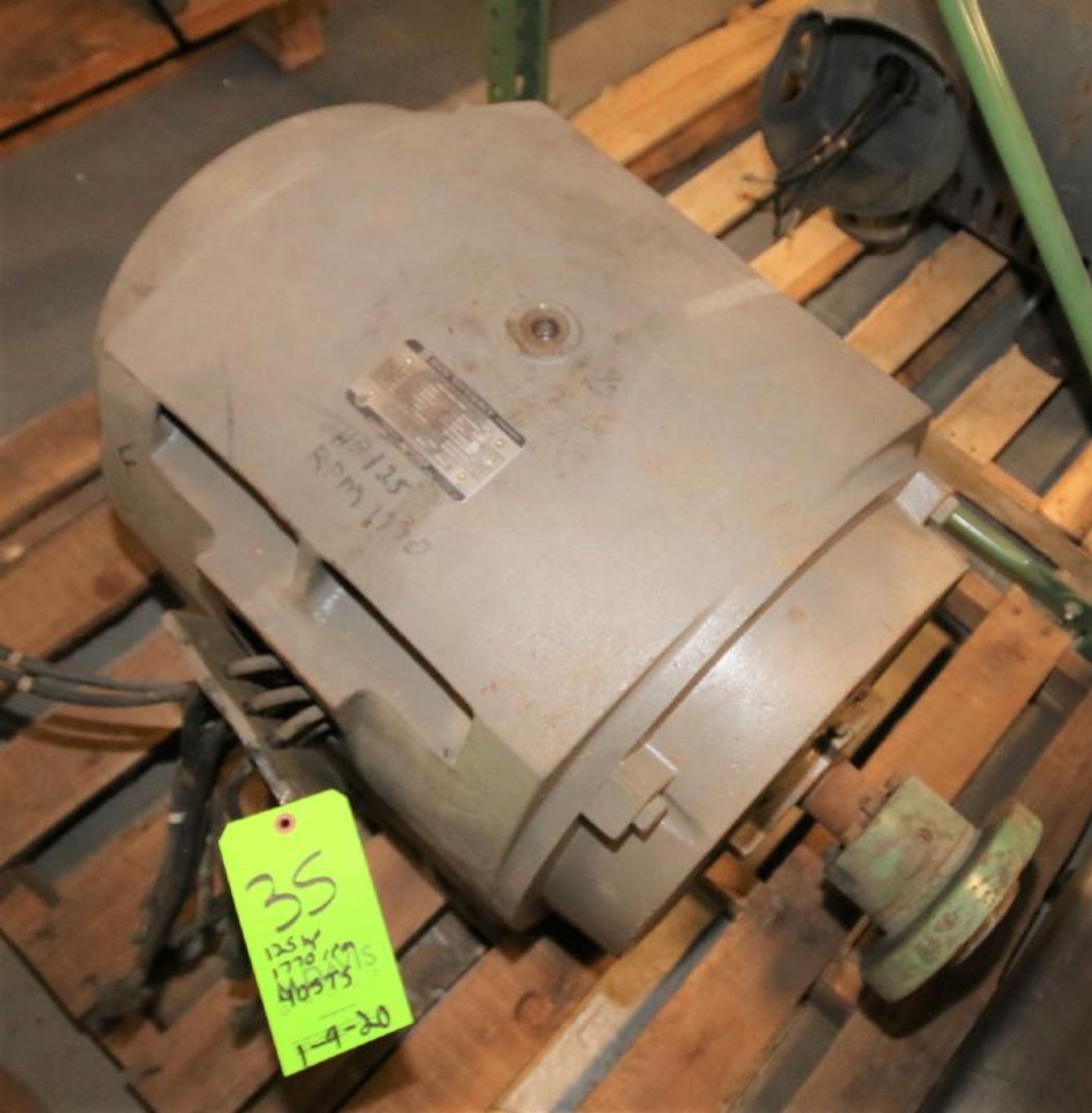 Toshiba 125 hp Motor, with 1770 rpm, Frame Size 405TS, 220 / 460V 3 Phase (Located Pittsburgh,