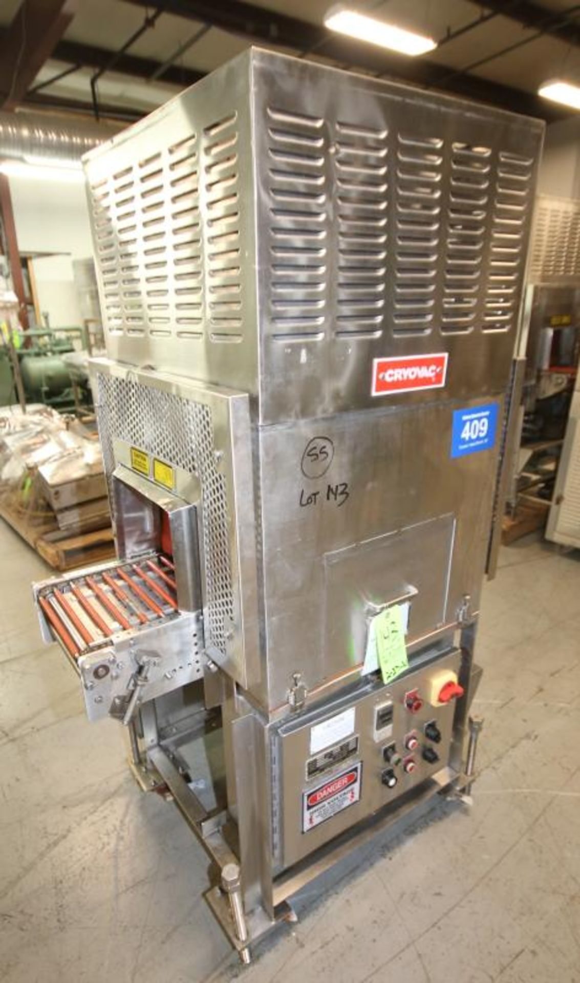 Cryovac S/S Shrink Tunnel, Model 6582A - 1427, SN 119610087801, with 9" H x 11.5" W Product Opening,