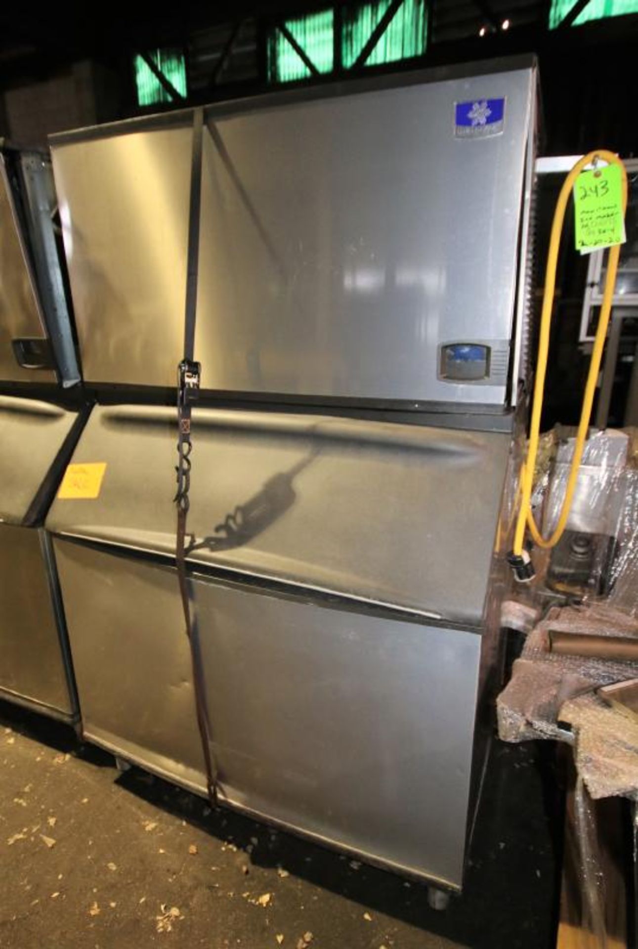 Manitowoc Ice Maker, Model B970, SN 1101350439 (Located at the MDG Auction Showroom in Pittsburgh,