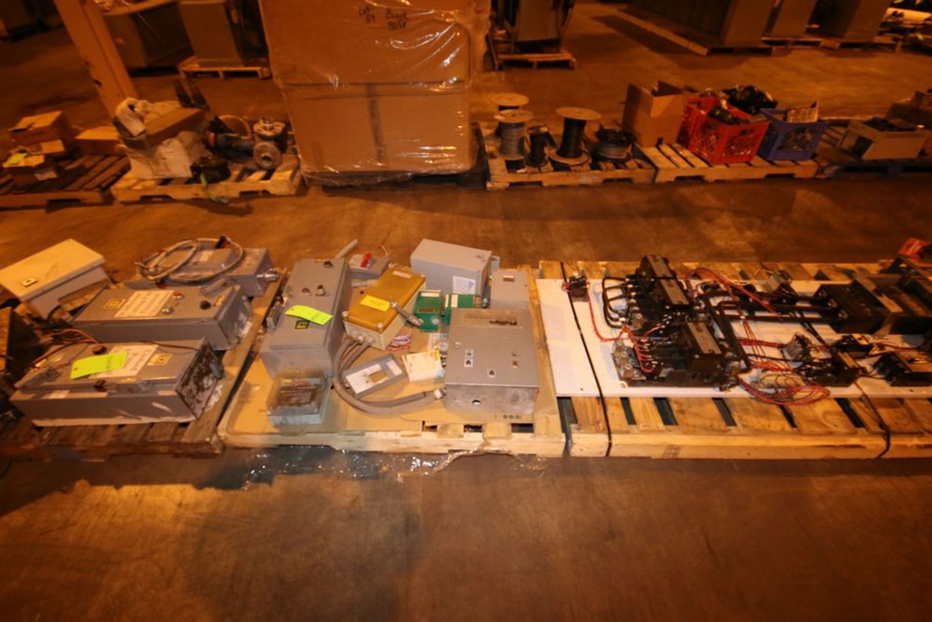 Lot of Assorted Electrical Panels & Safety Switches, Includes S/S Safety Switches & Assorted Control - Image 3 of 15