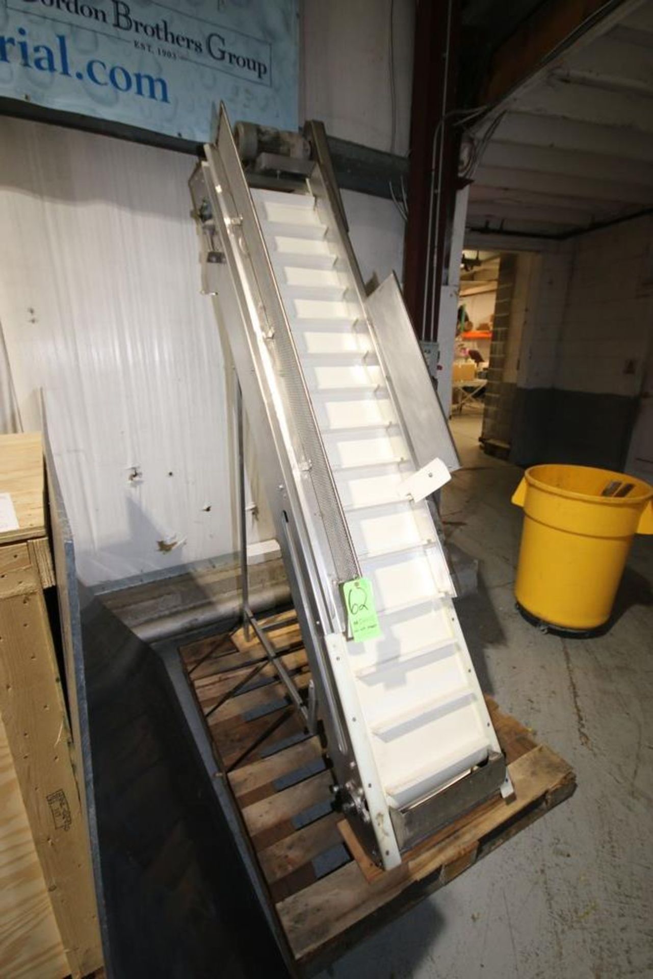 S/S Incline Conveyor with Cleats, Cleat Spacing: Aprox. 6", Overall Dims.: Aprox. 88" L x 16" W, - Image 2 of 6