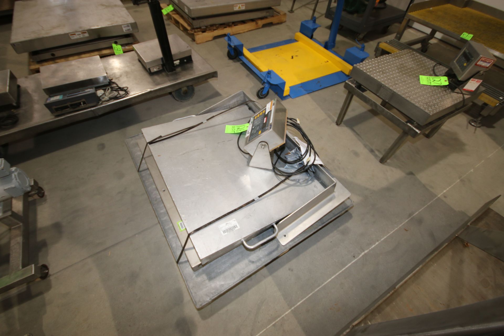 WeighTronix S/S Platform Scale, with Aprox. 36" L x 36" W S/S Platform, with Digital Read Out, - Image 2 of 2